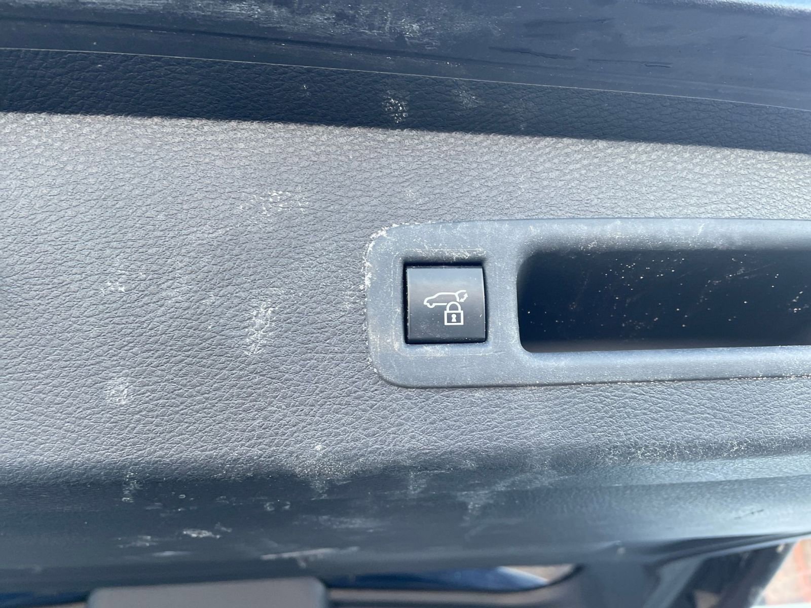 Thumbnail: 2025 Toyota Sienna - 23