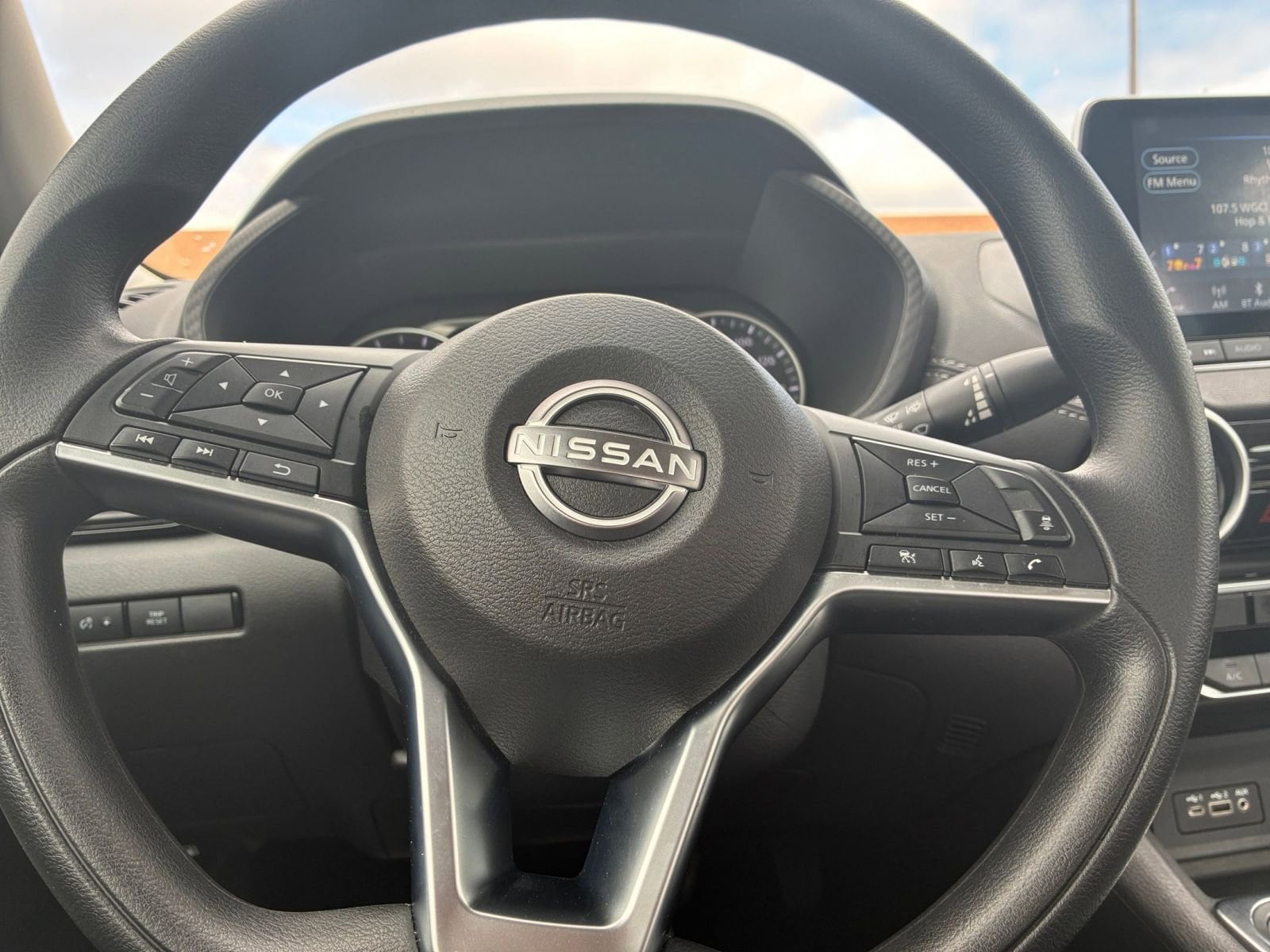 Thumbnail: 2025 Nissan Sentra - 25