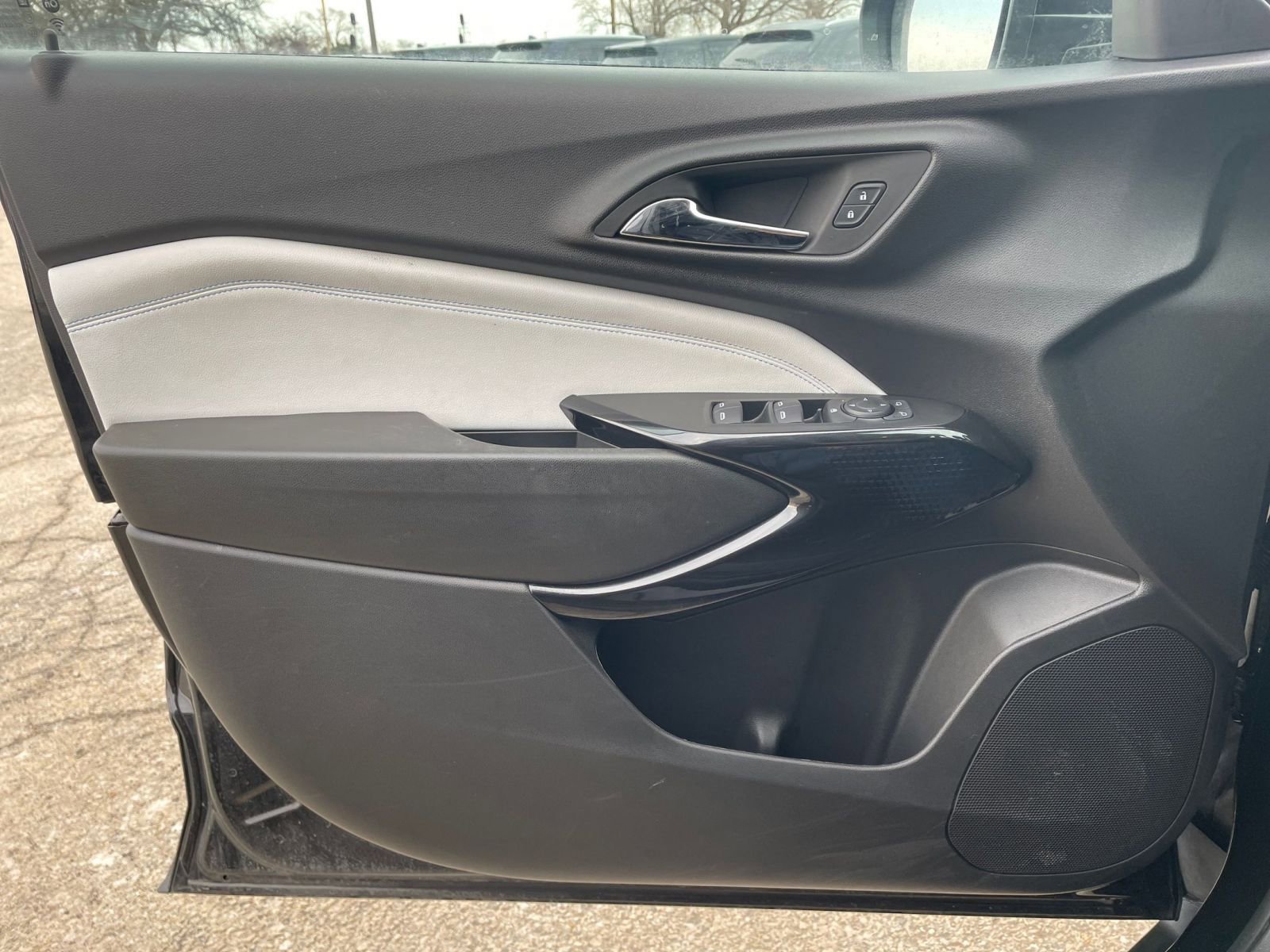 Thumbnail: 2025 Chevrolet Trax - 18