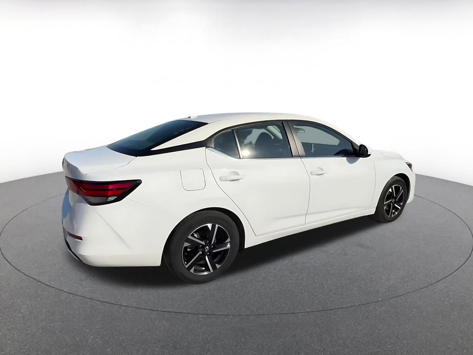 Thumbnail: 2025 Nissan Sentra - 15