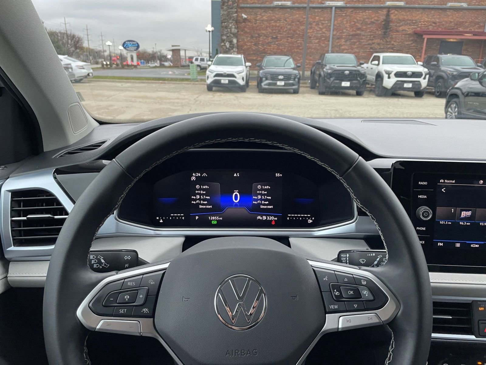 Thumbnail: 2025 Volkswagen Taos - 34