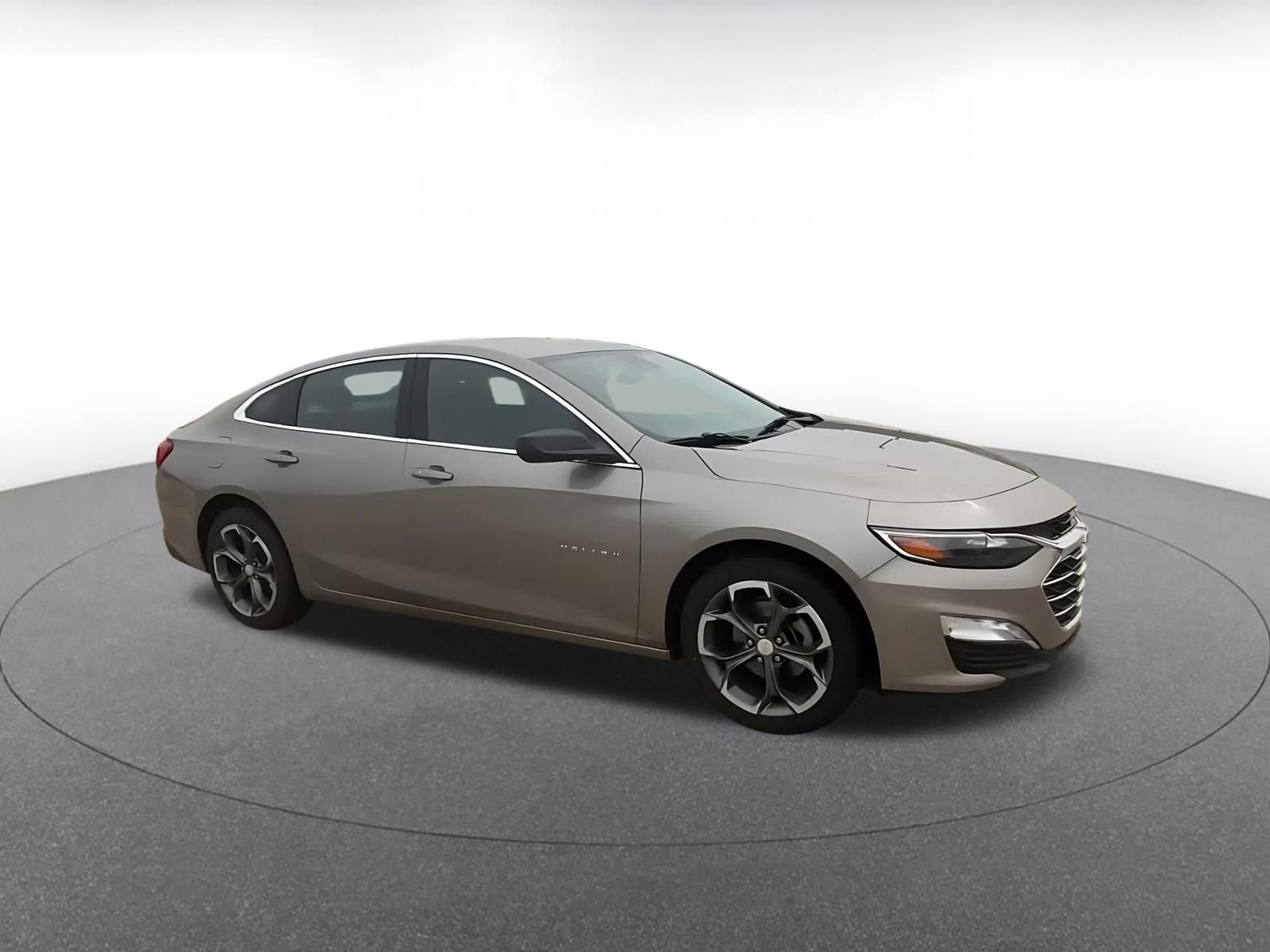 Thumbnail: 2023 Chevrolet Malibu - 2