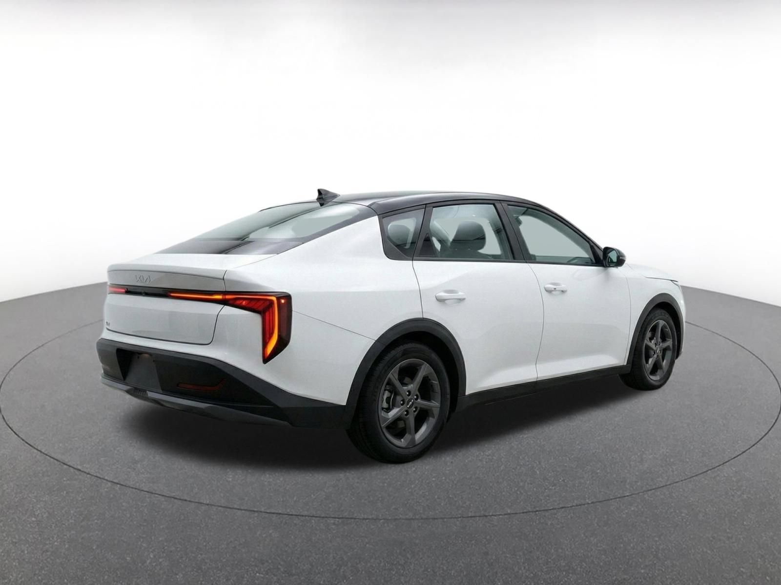 Thumbnail: 2025 Kia K4 - 9