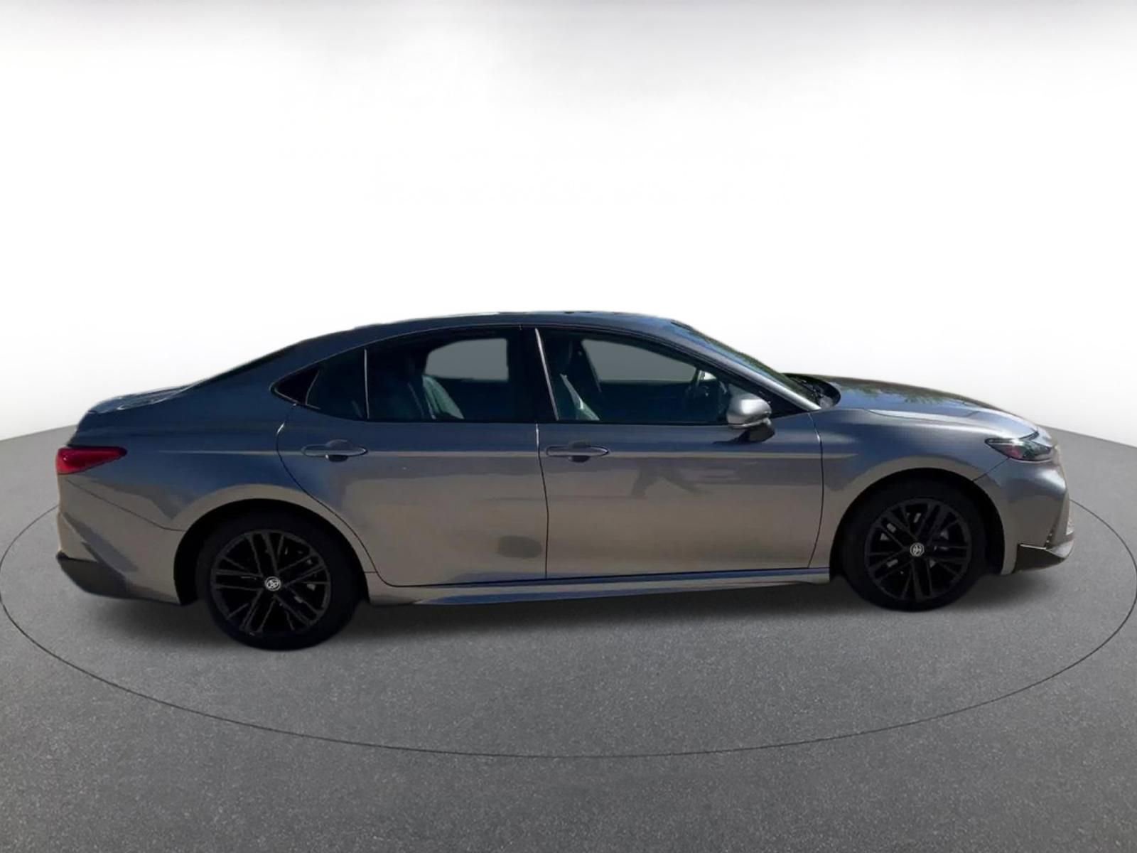 Thumbnail: 2025 Toyota Camry - 16