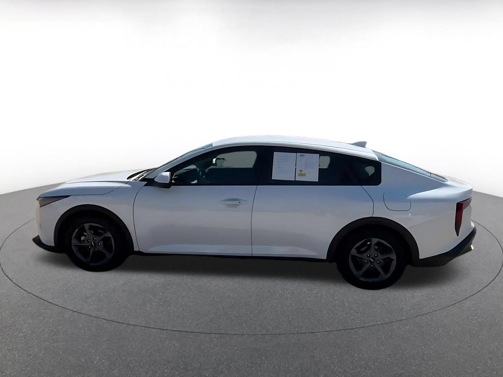 Thumbnail: 2025 Kia K4 - 9