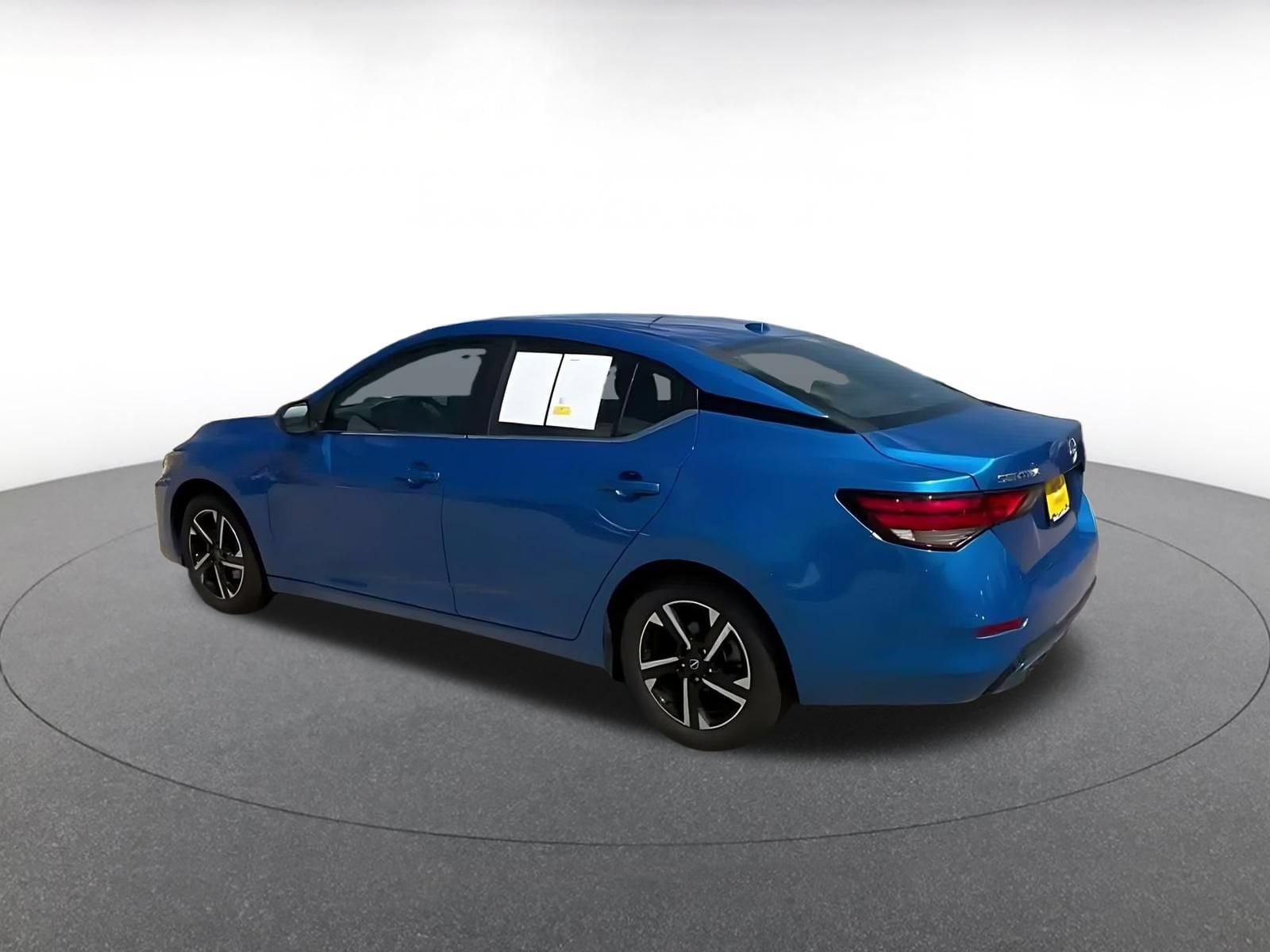 Thumbnail: 2025 Nissan Sentra - 9