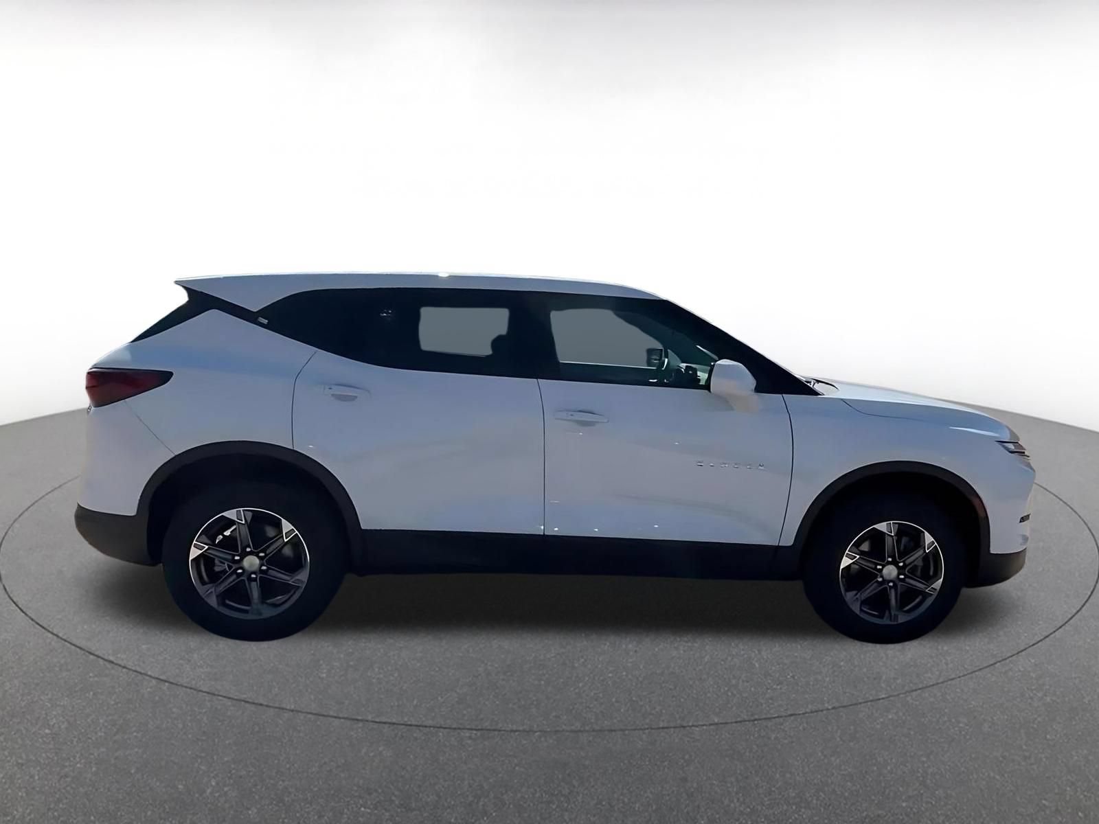 Thumbnail: 2026 Chevrolet Blazer - 13
