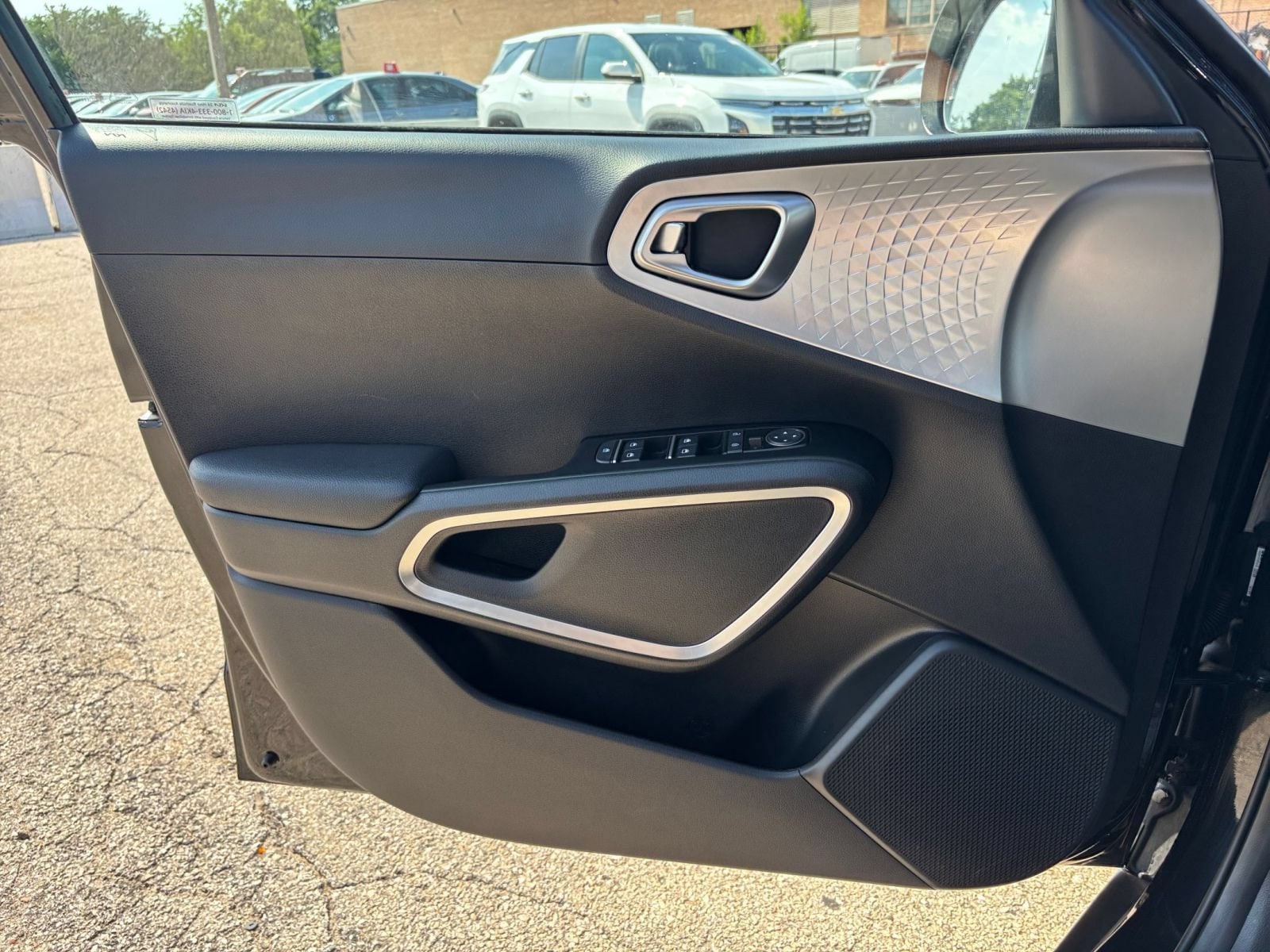 Thumbnail: 2025 Kia Soul - 18