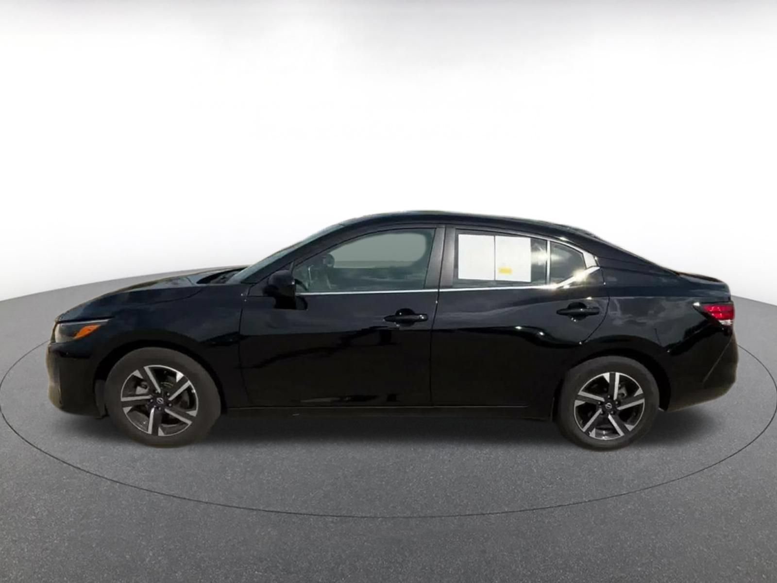 Thumbnail: 2025 Nissan Sentra - 8