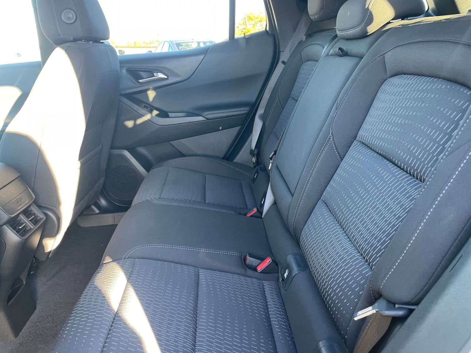 Thumbnail: 2025 Chevrolet Equinox - 25