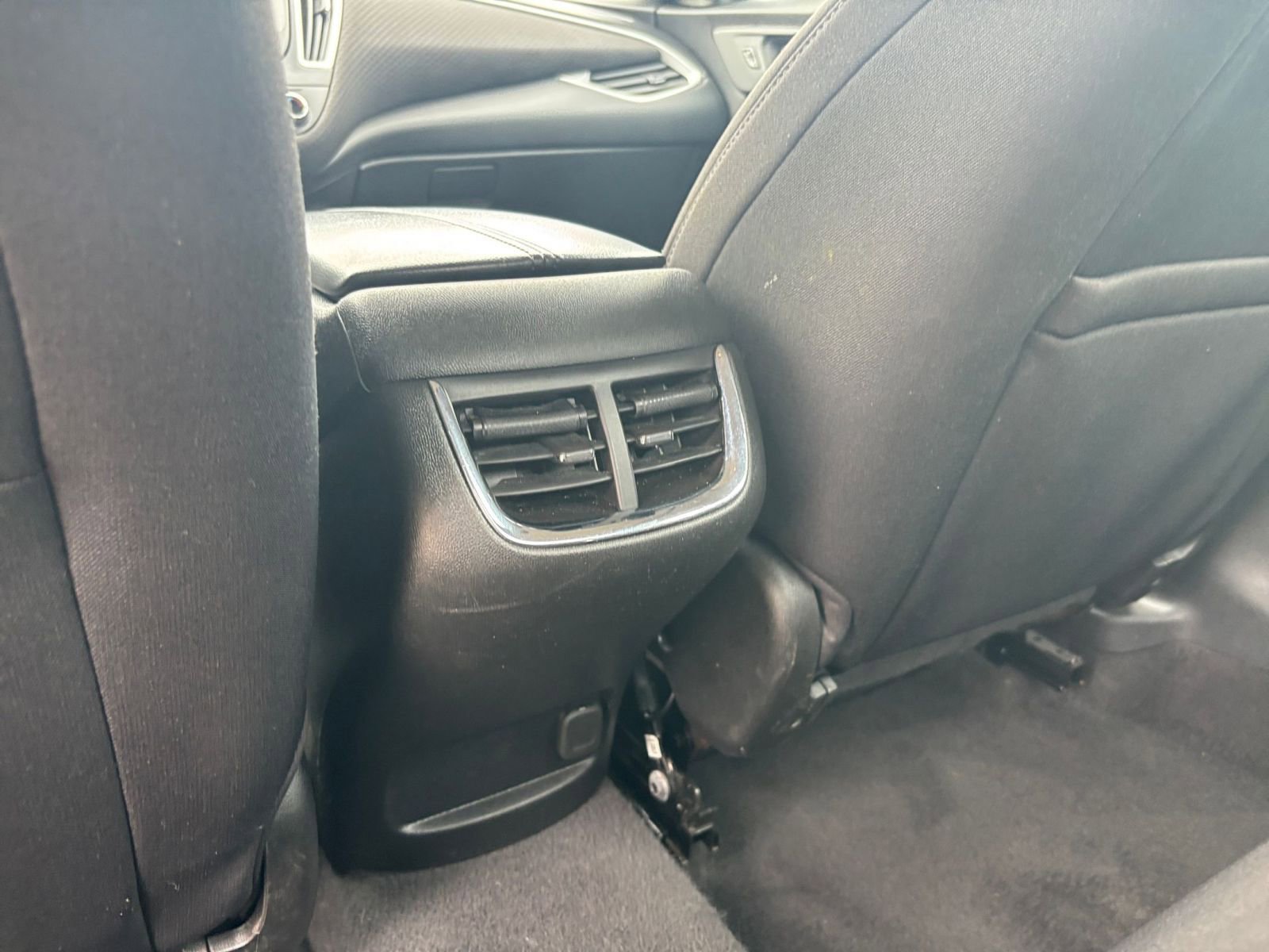 Thumbnail: 2023 Chevrolet Malibu - 23