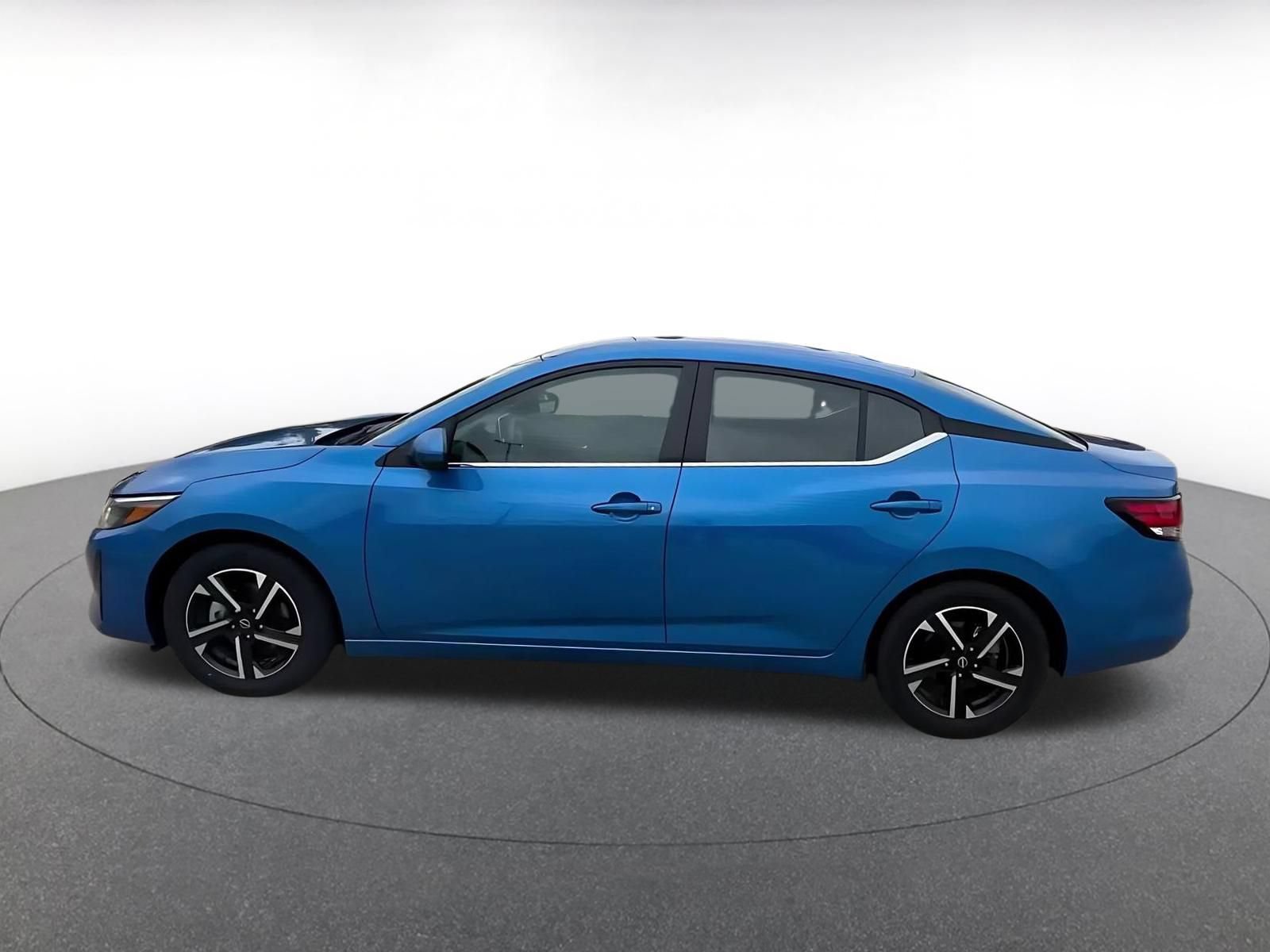 Thumbnail: 2025 Nissan Sentra - 10