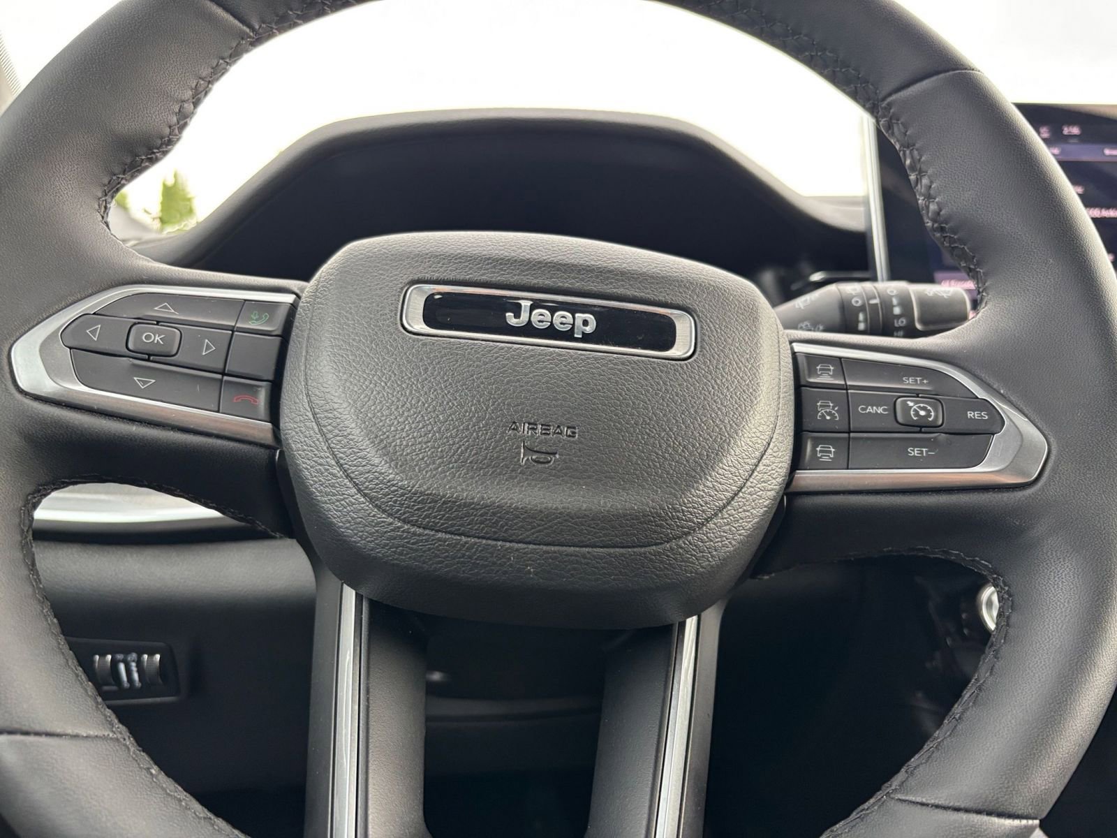 Thumbnail: 2025 Jeep Compass - 29