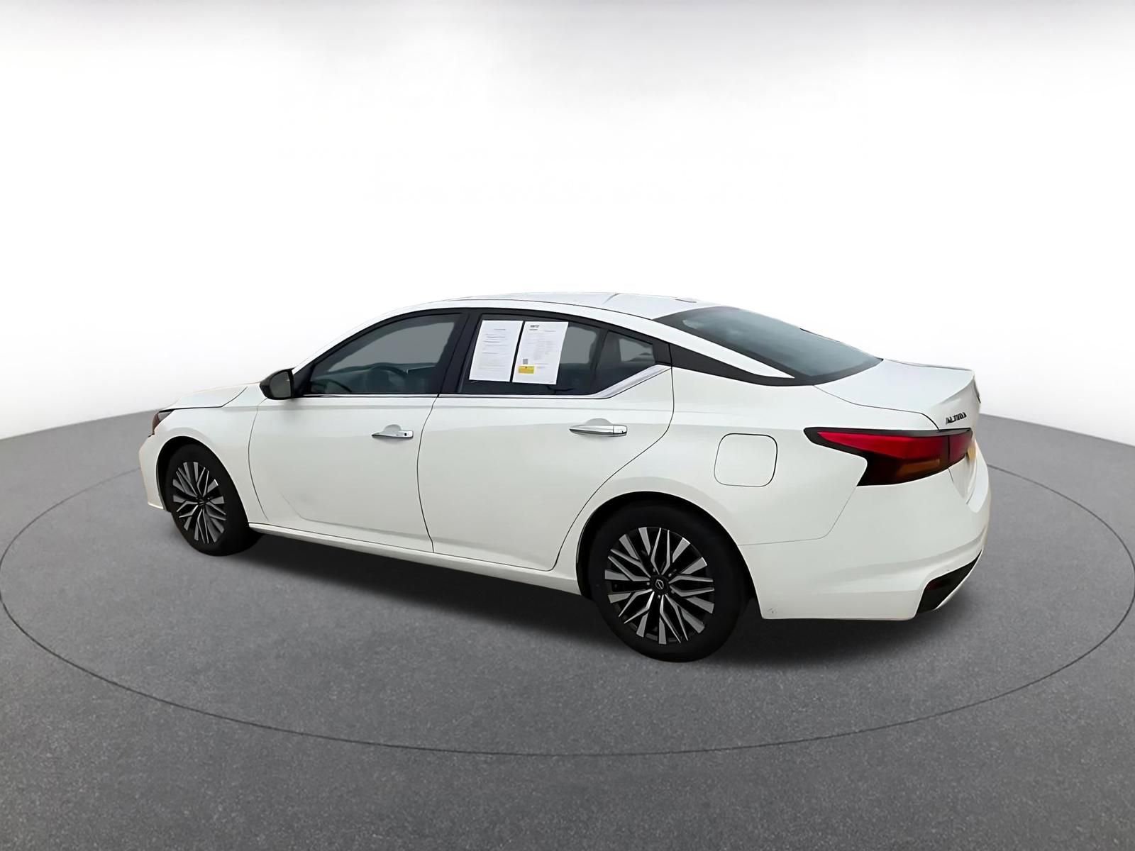Thumbnail: 2025 Nissan Altima - 11