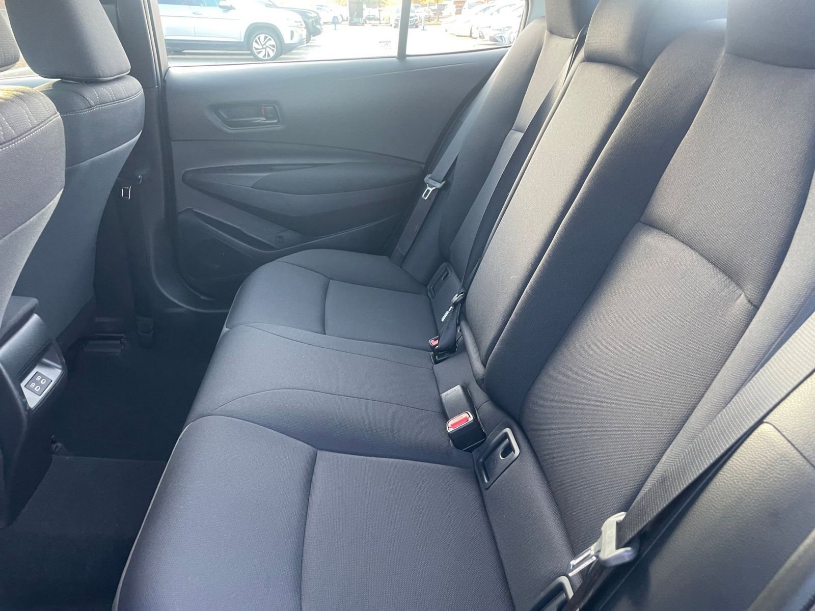 Thumbnail: 2025 Toyota Corolla - 25