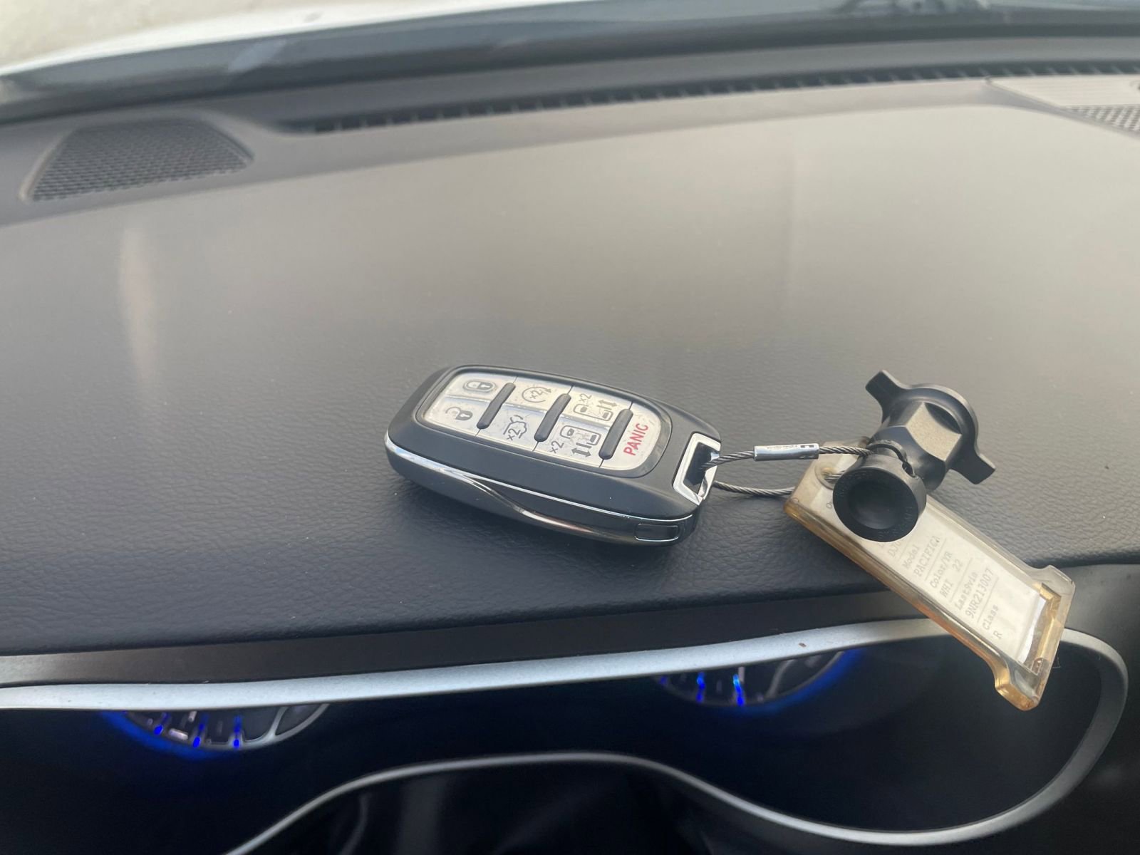 Thumbnail: 2022 Chrysler Pacifica - 24