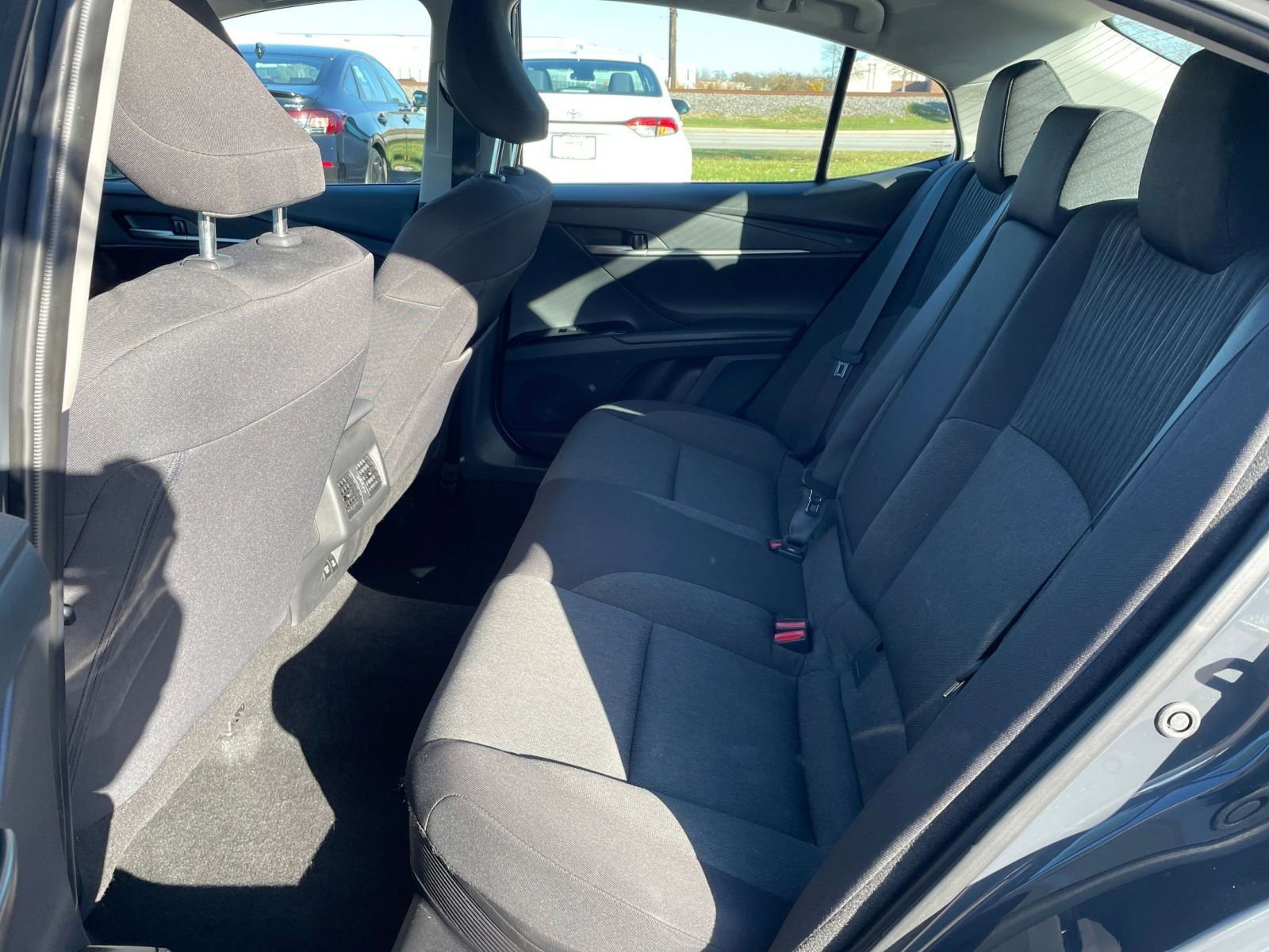 Thumbnail: 2025 Toyota Camry - 25