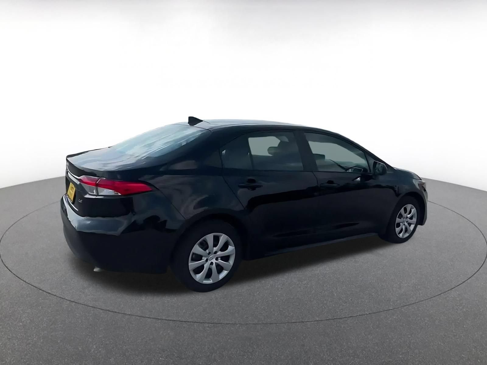 Thumbnail: 2025 Toyota Corolla - 13