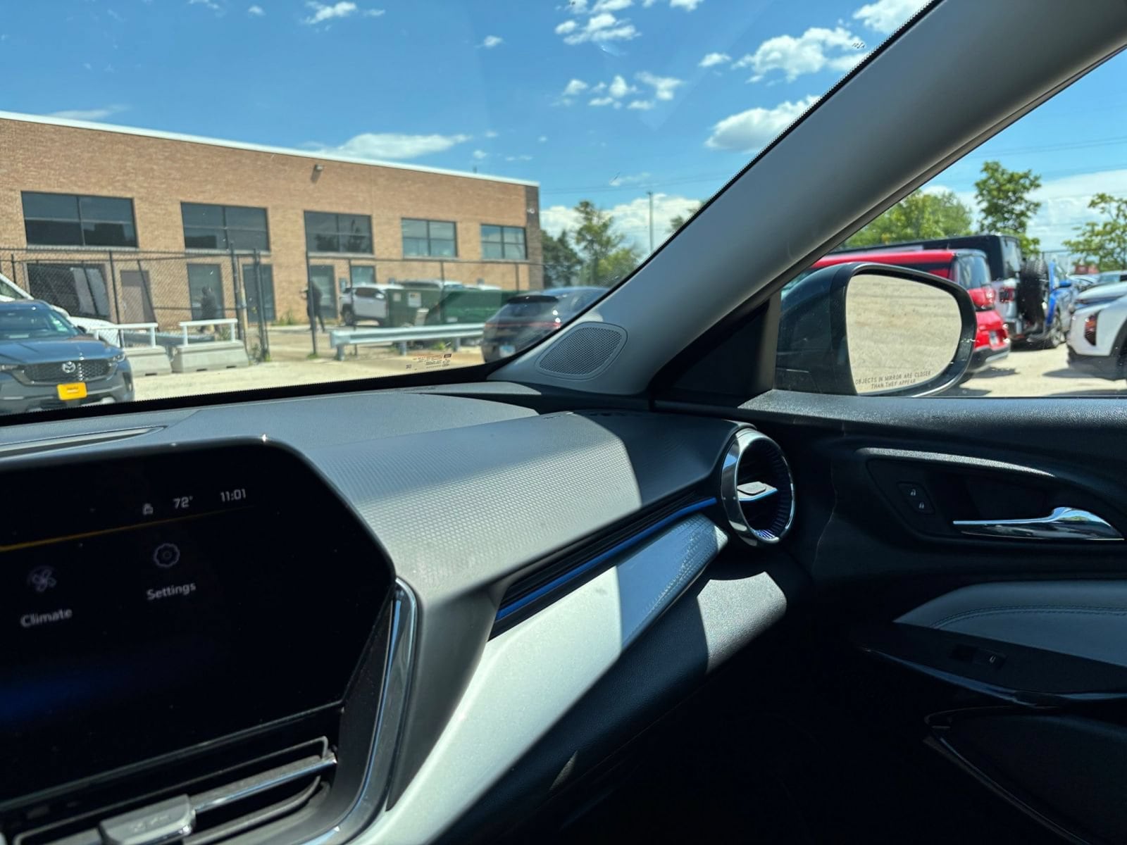 Thumbnail: 2025 Chevrolet Trax - 33