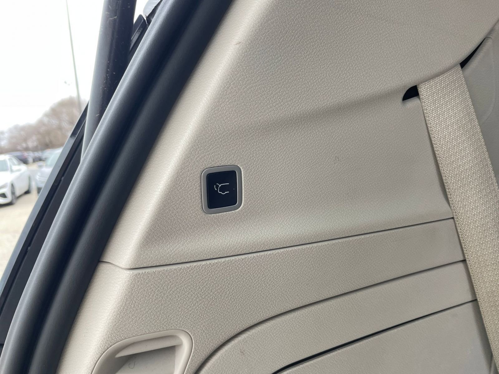 Thumbnail: 2023 Chrysler Pacifica - 23