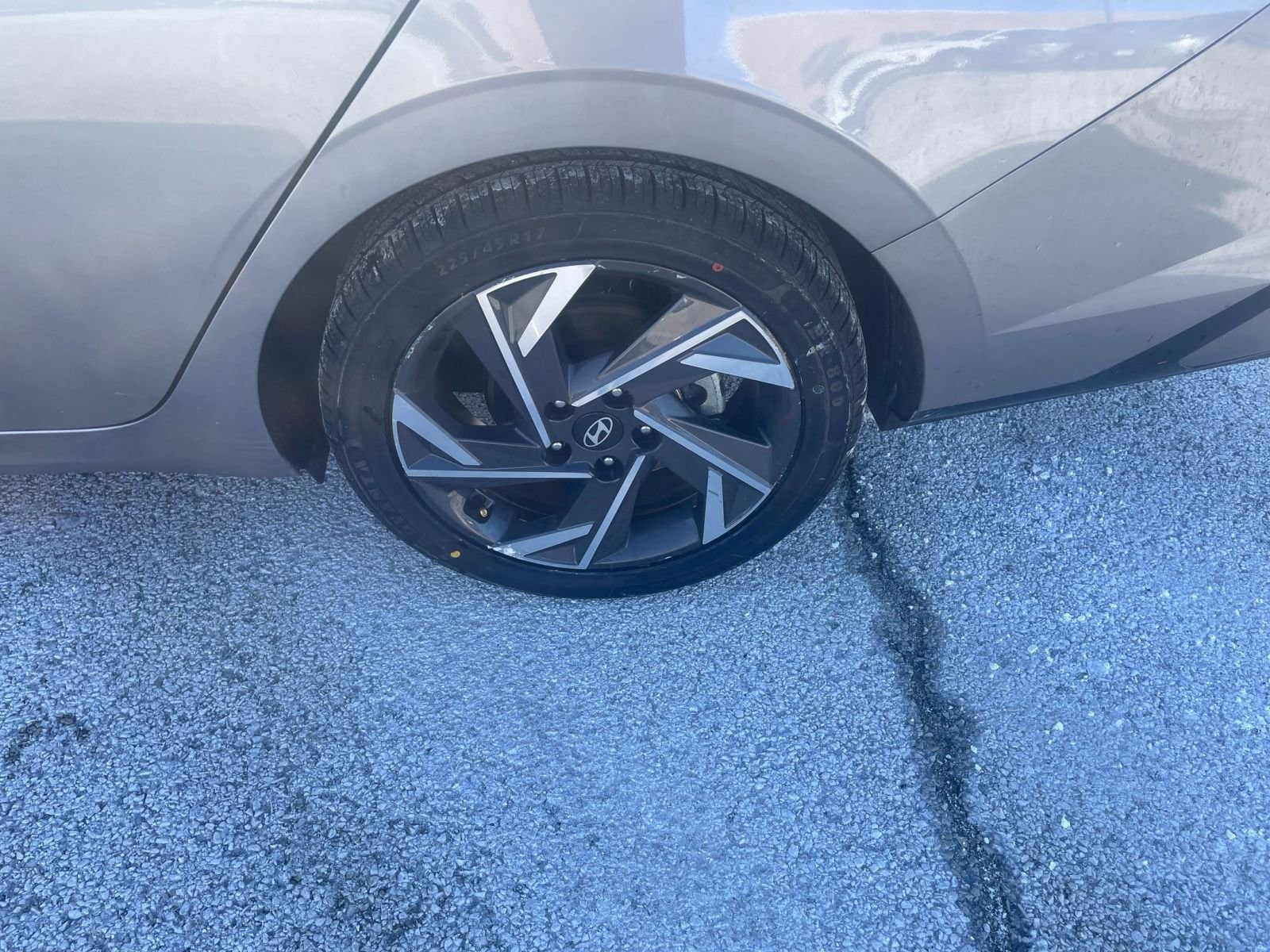 Thumbnail: 2025 Hyundai Elantra - 31