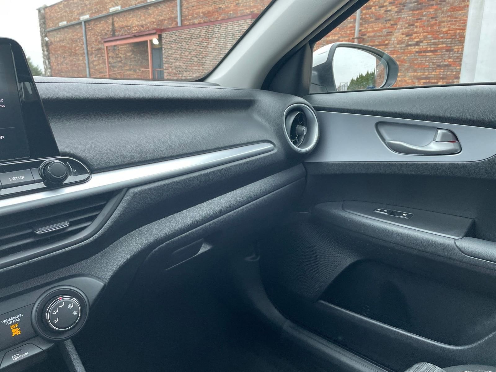 Thumbnail: 2024 Kia Forte - 34