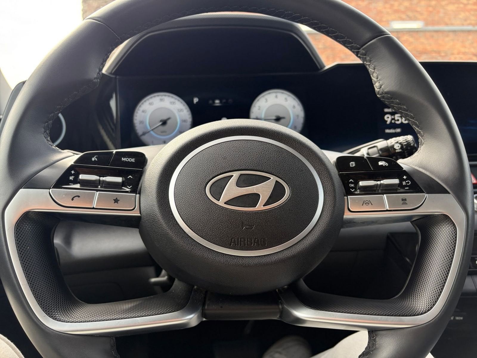 Thumbnail: 2025 Hyundai Elantra - 25