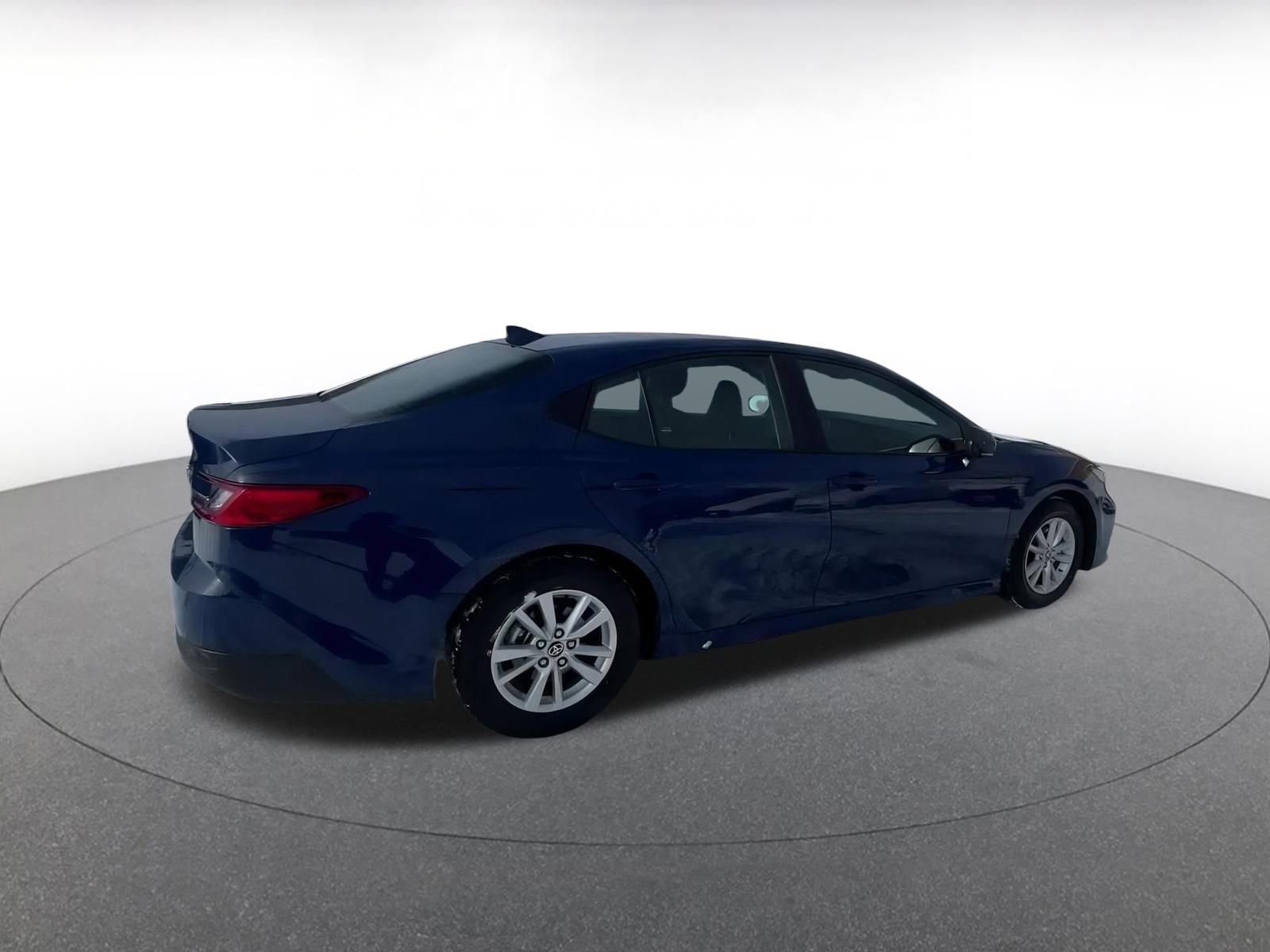 Thumbnail: 2025 Toyota Camry - 15