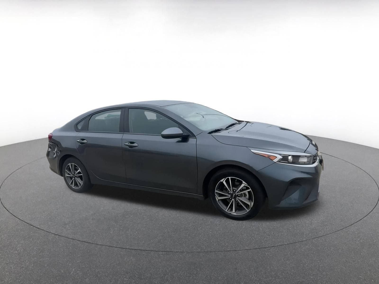Thumbnail: 2024 Kia Forte - 2