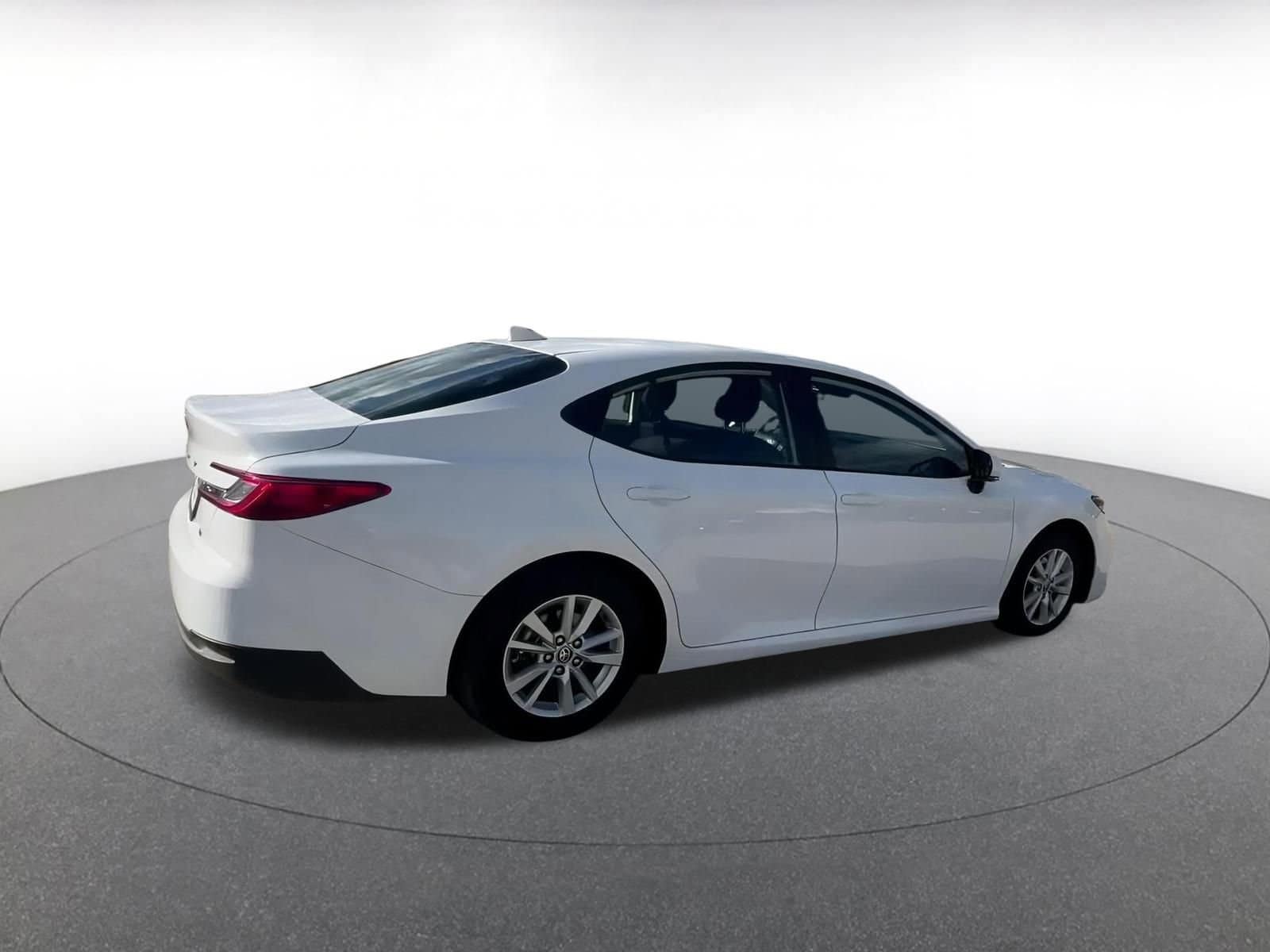 Thumbnail: 2025 Toyota Camry - 15