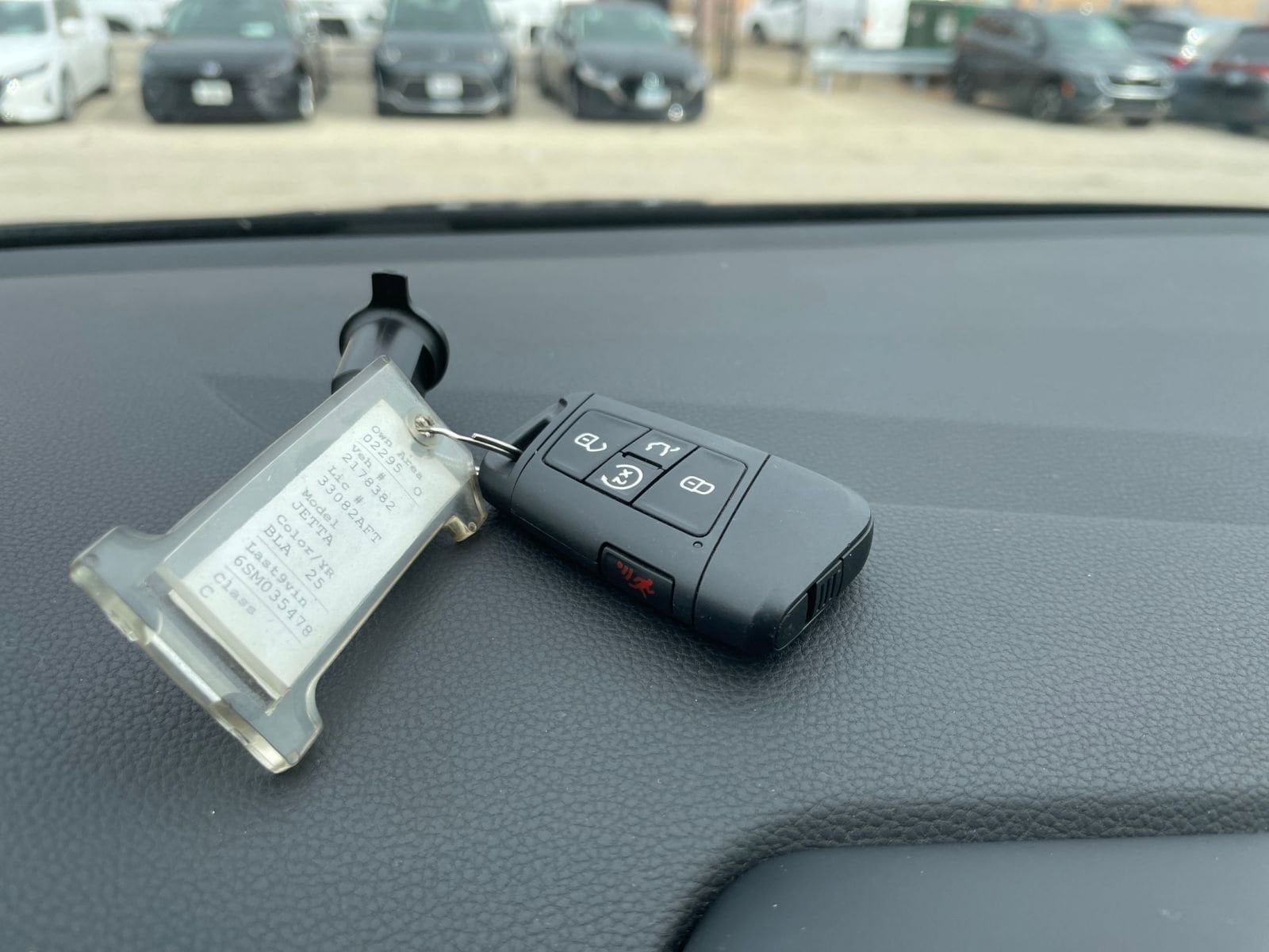 Thumbnail: 2025 Volkswagen Jetta - 22