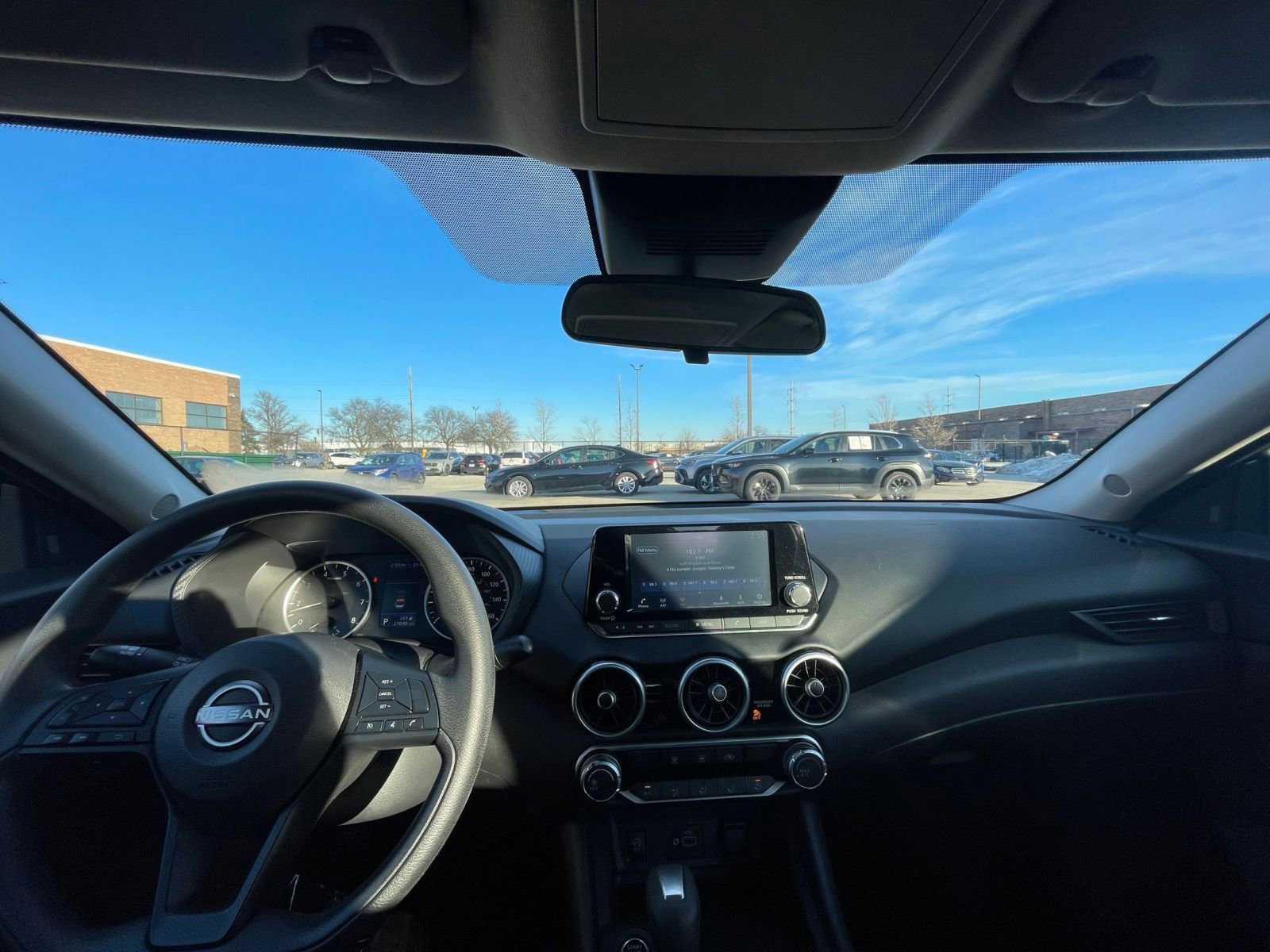 Thumbnail: 2025 Nissan Sentra - 32