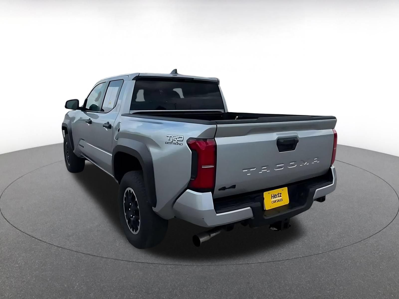 Thumbnail: 2025 Toyota Tacoma - 10