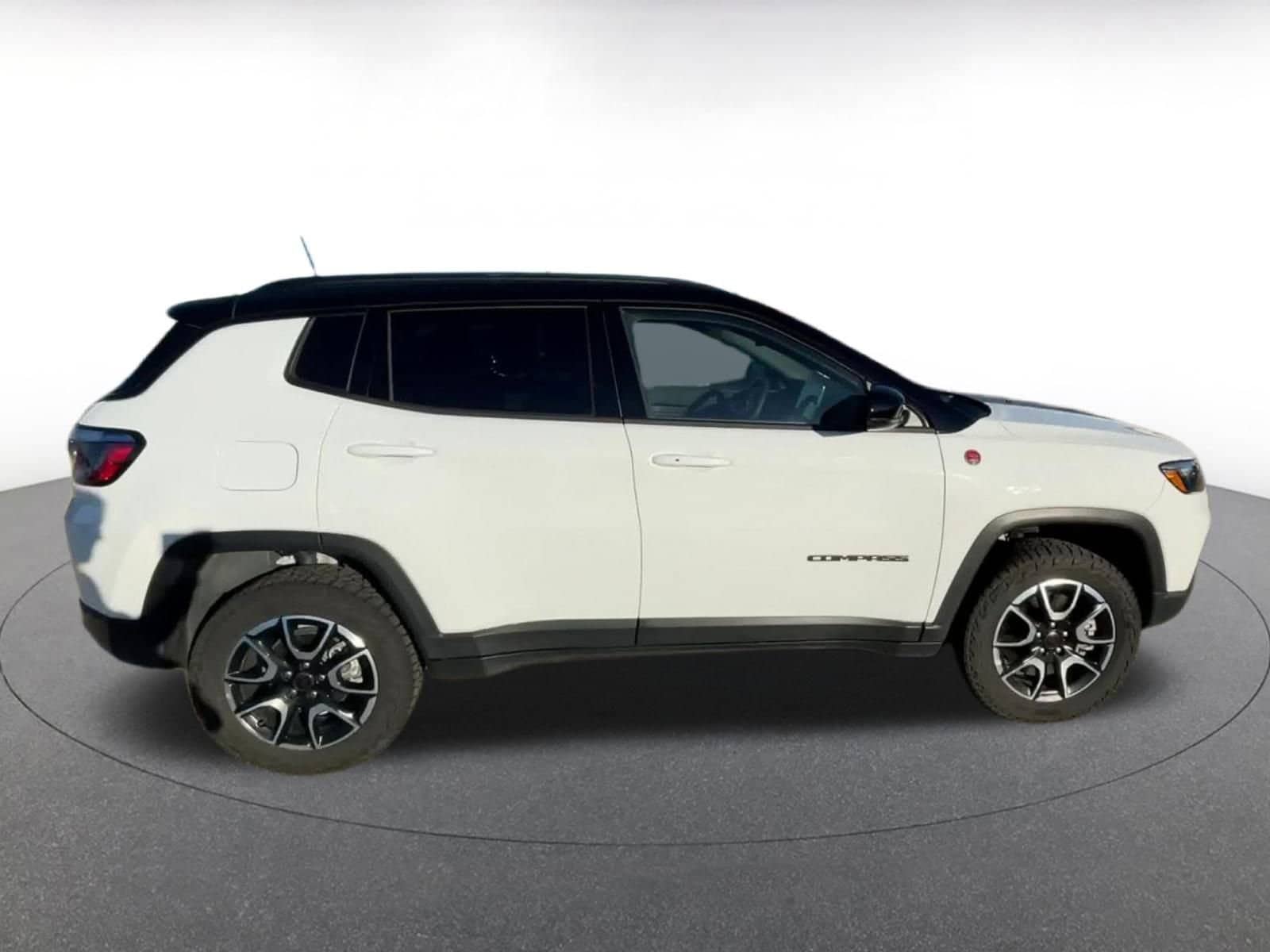 Thumbnail: 2025 Jeep Compass - 16
