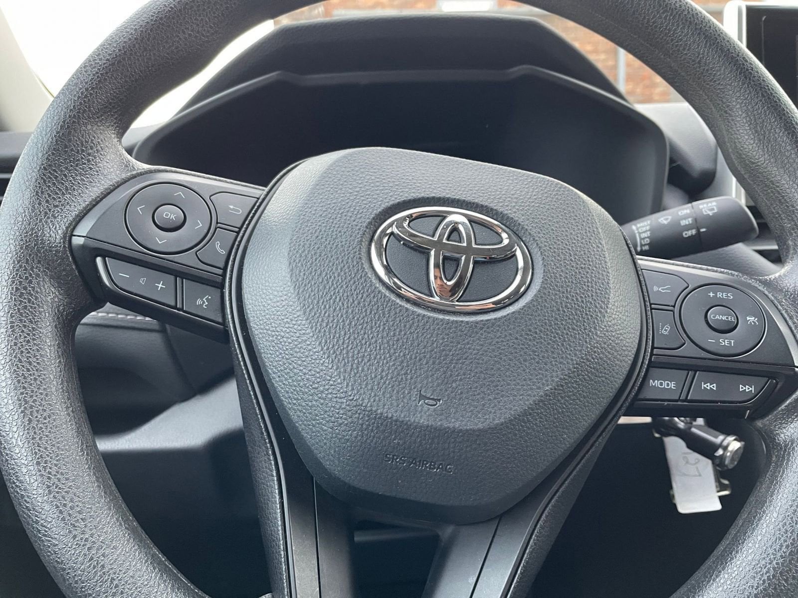 Thumbnail: 2025 Toyota RAV4 - 28