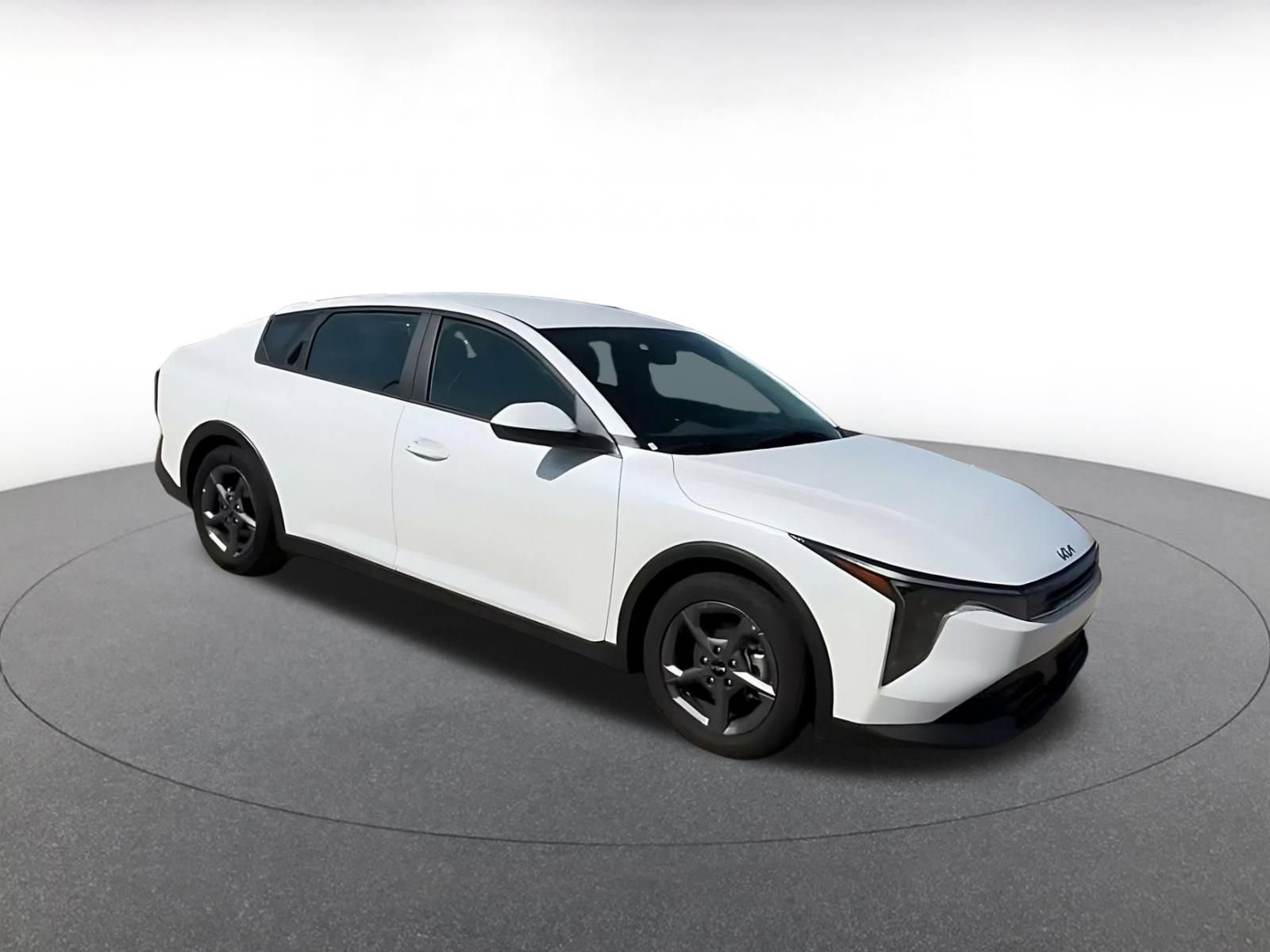 Thumbnail: 2025 Kia K4 - 2