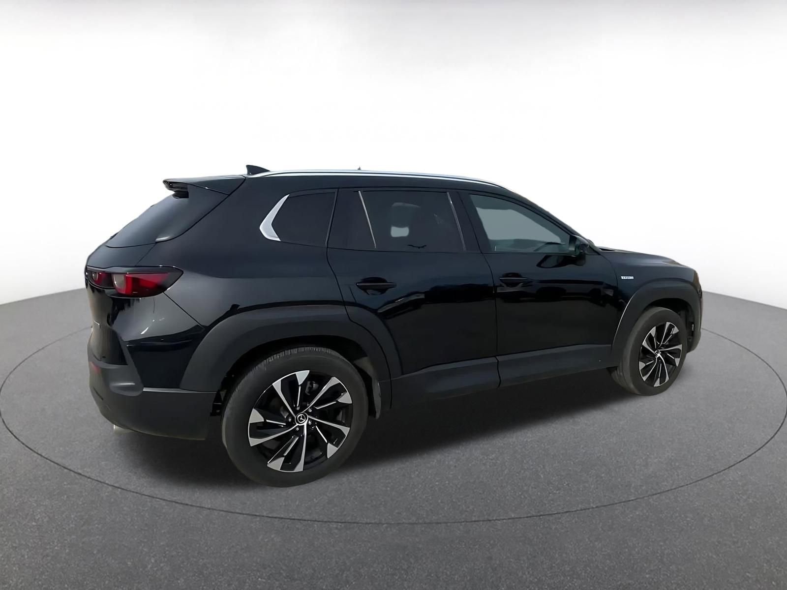 Thumbnail: 2025 Mazda CX-50 - 15