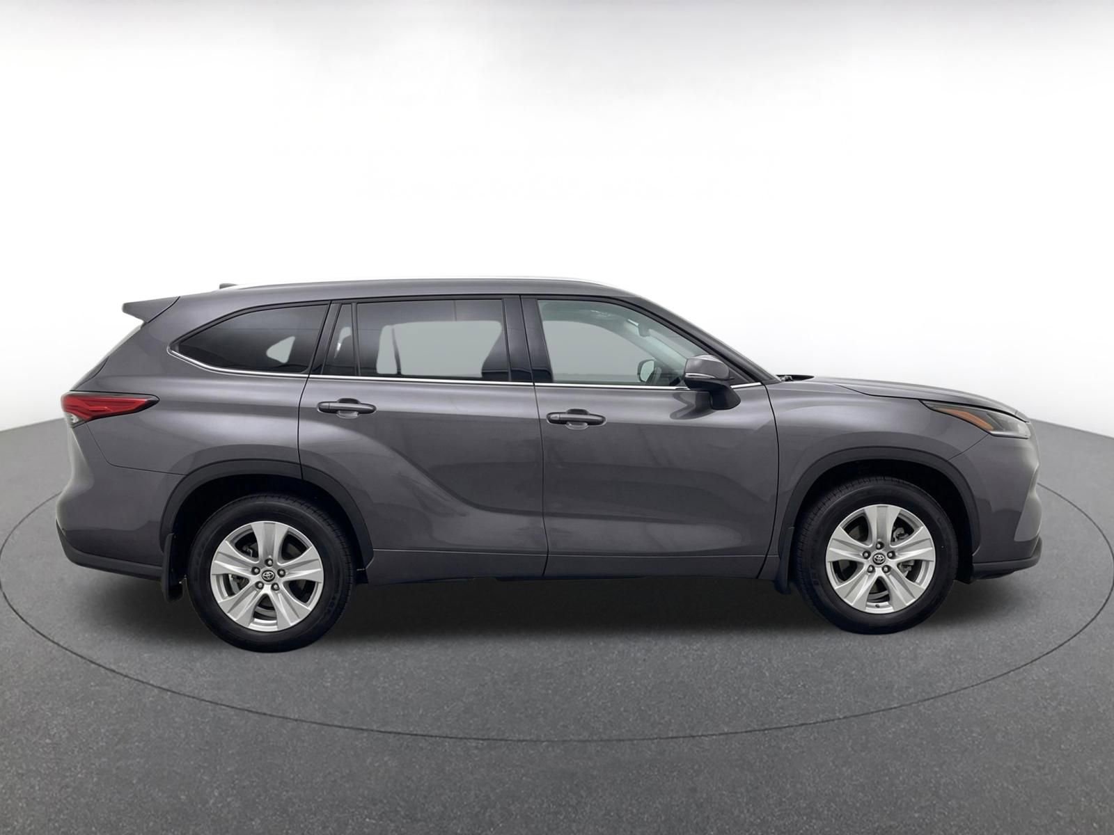 Thumbnail: 2025 Toyota Highlander - 10