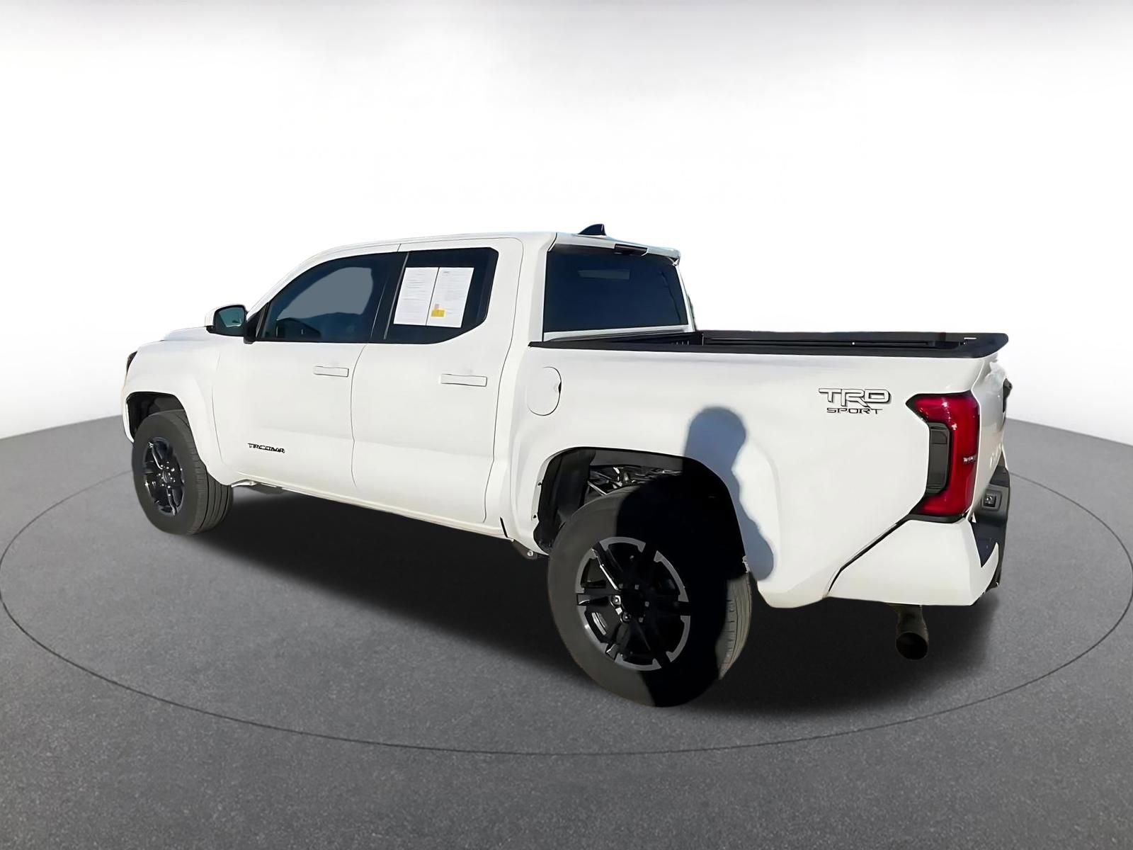 Thumbnail: 2024 Toyota Tacoma - 10