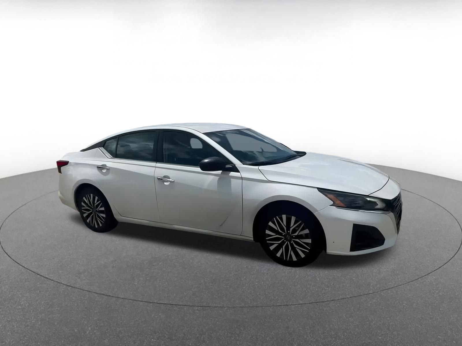 Thumbnail: 2024 Nissan Altima - 2