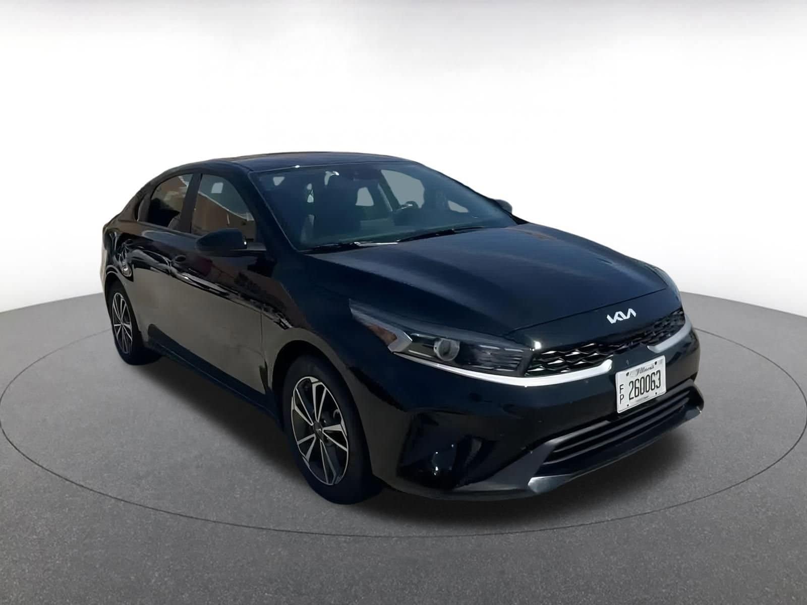 Thumbnail: 2024 Kia Forte - 3