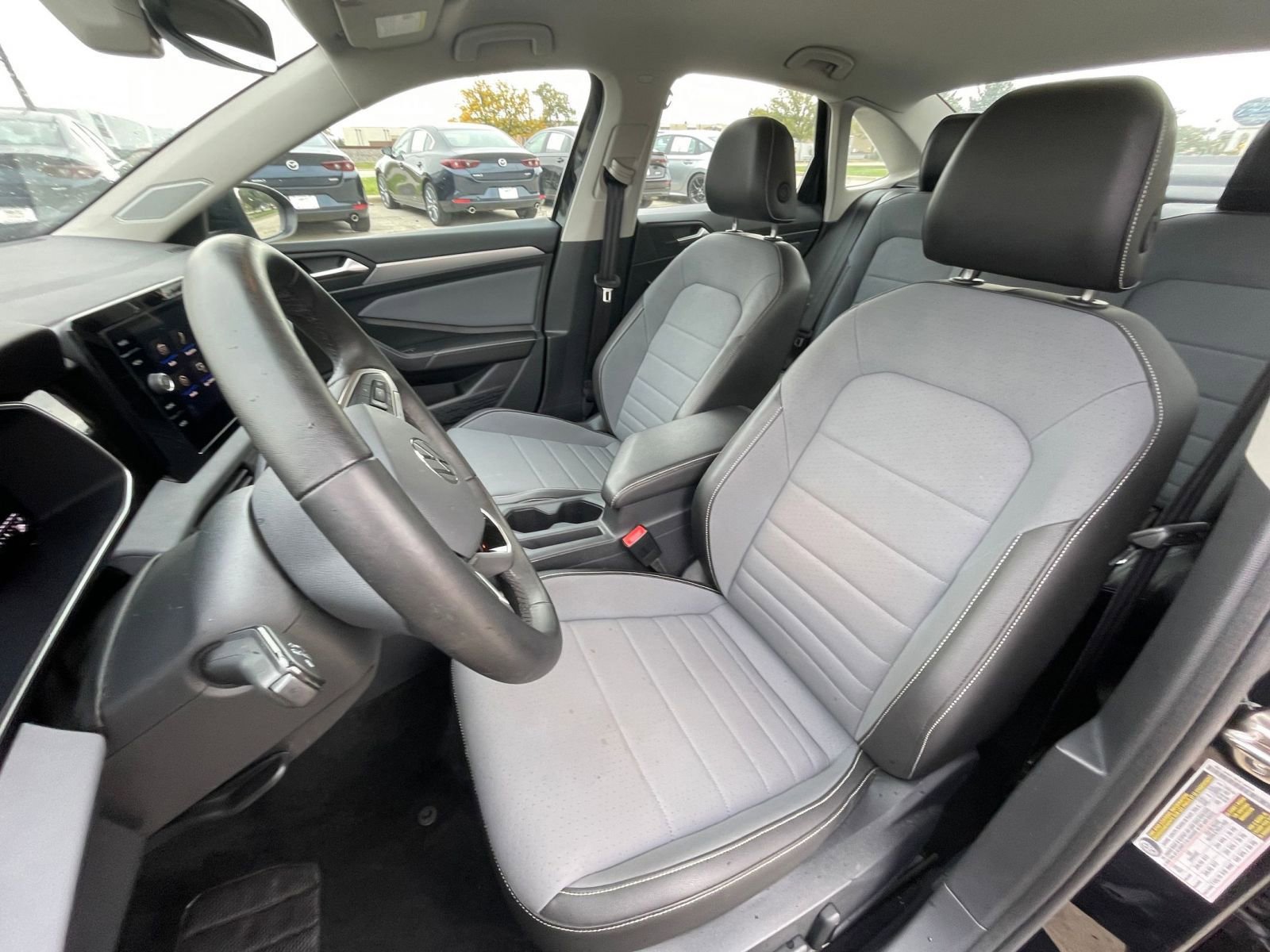 Thumbnail: 2025 Volkswagen Jetta - 35