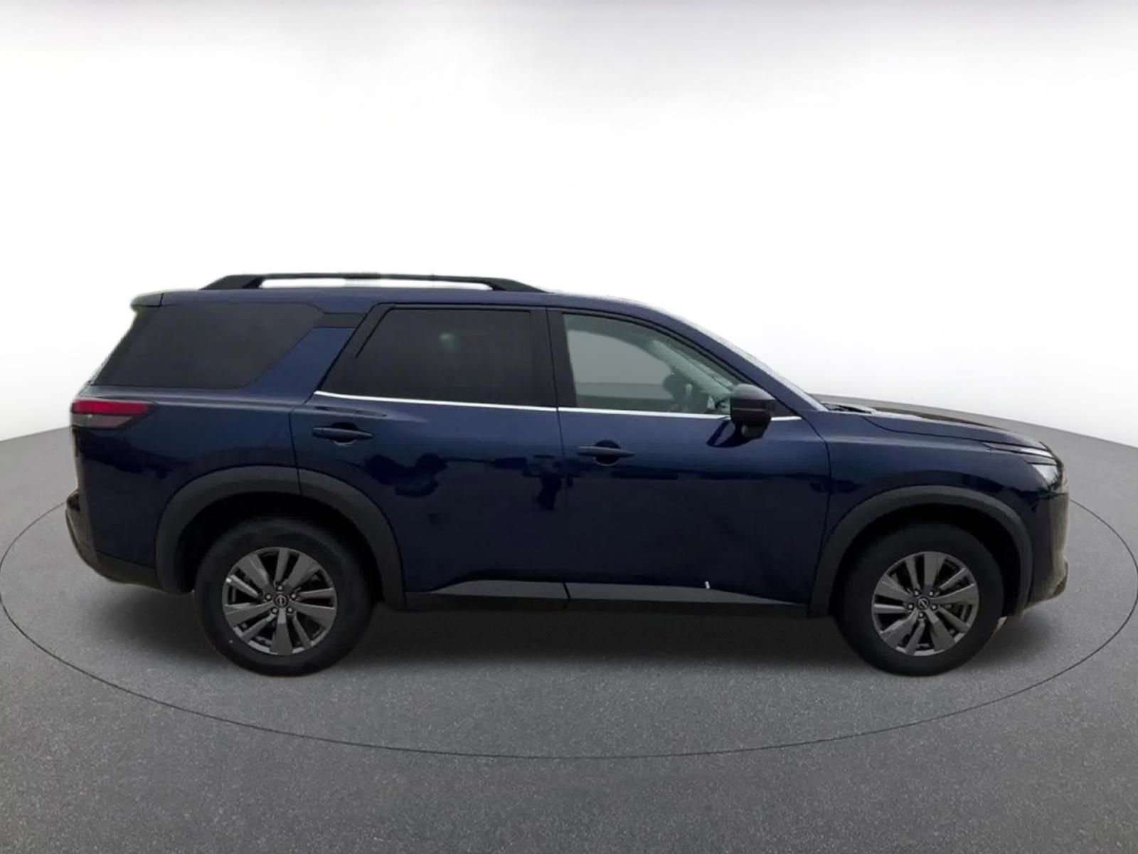Thumbnail: 2025 Nissan Pathfinder - 16