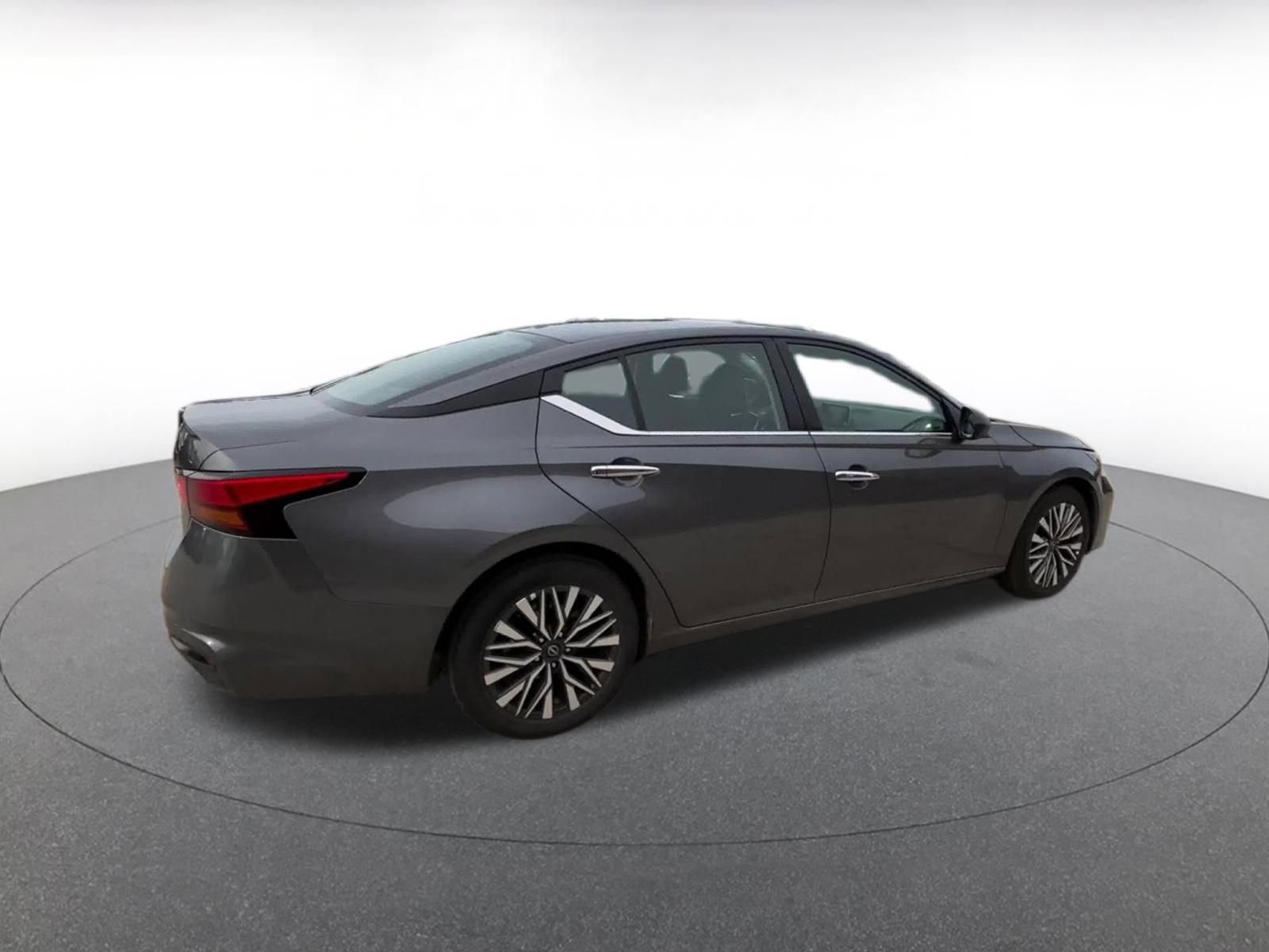 Thumbnail: 2025 Nissan Altima - 14