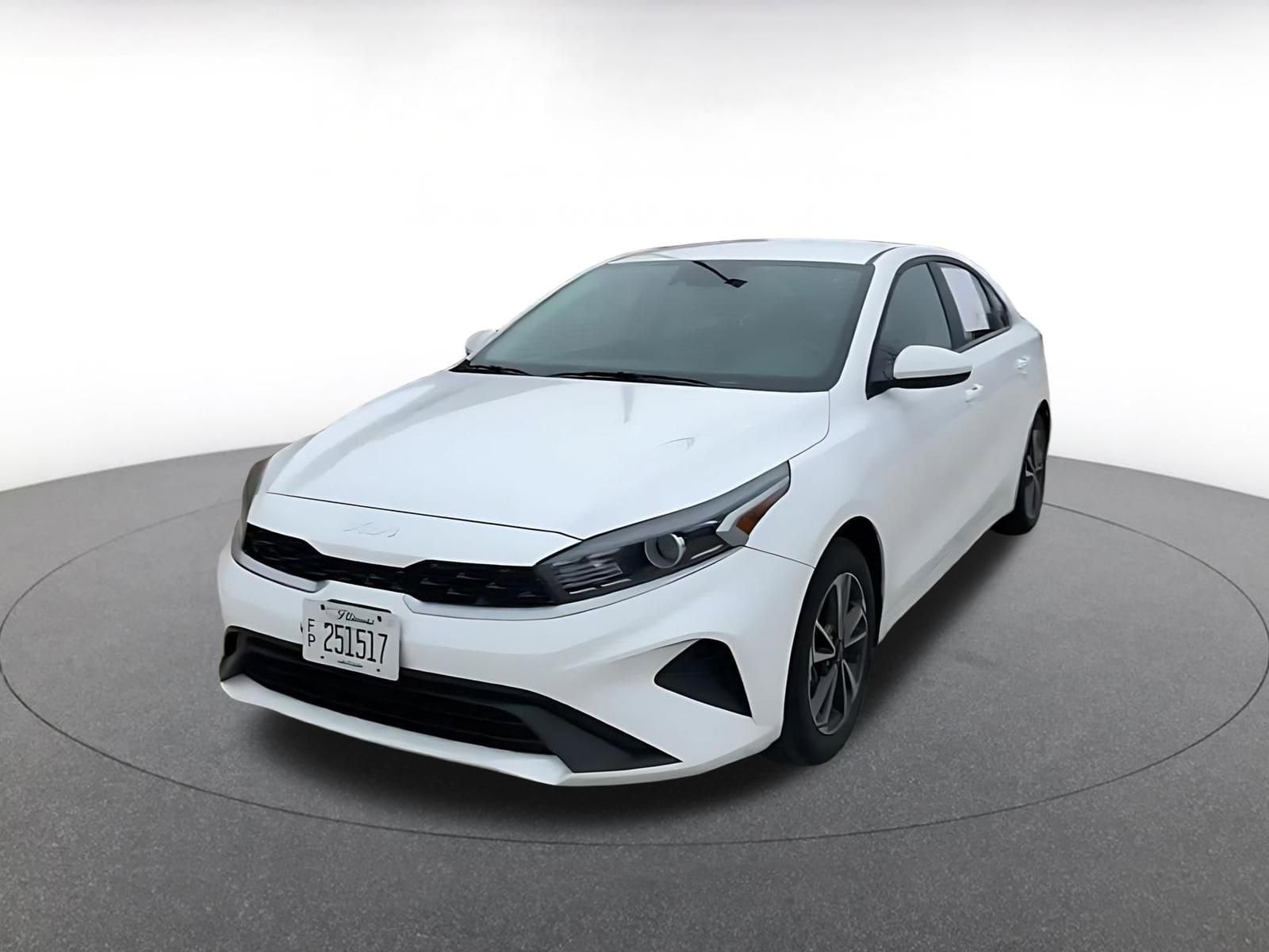 Thumbnail: 2024 Kia Forte - 7