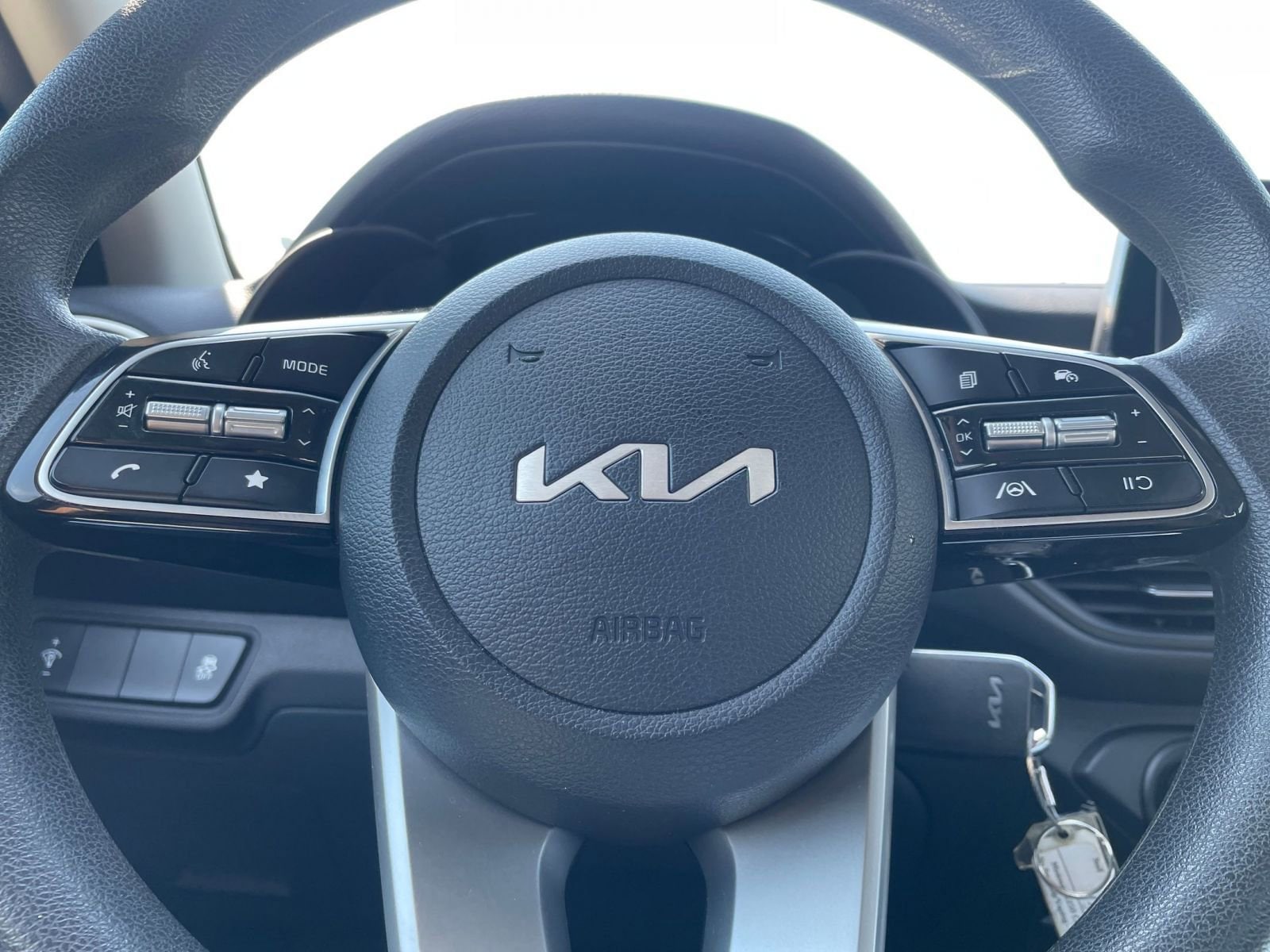 Thumbnail: 2024 Kia Forte - 27
