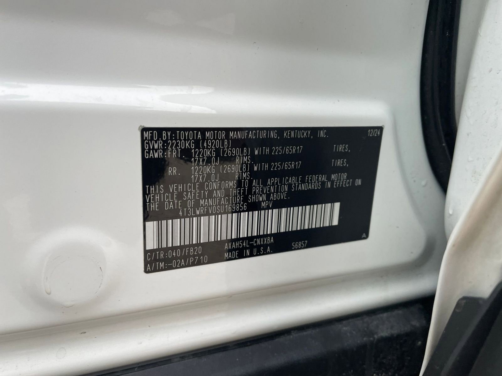 Thumbnail: 2025 Toyota RAV4 - 28