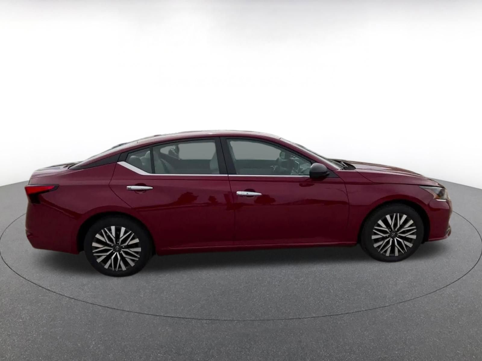 Thumbnail: 2025 Nissan Altima - 16