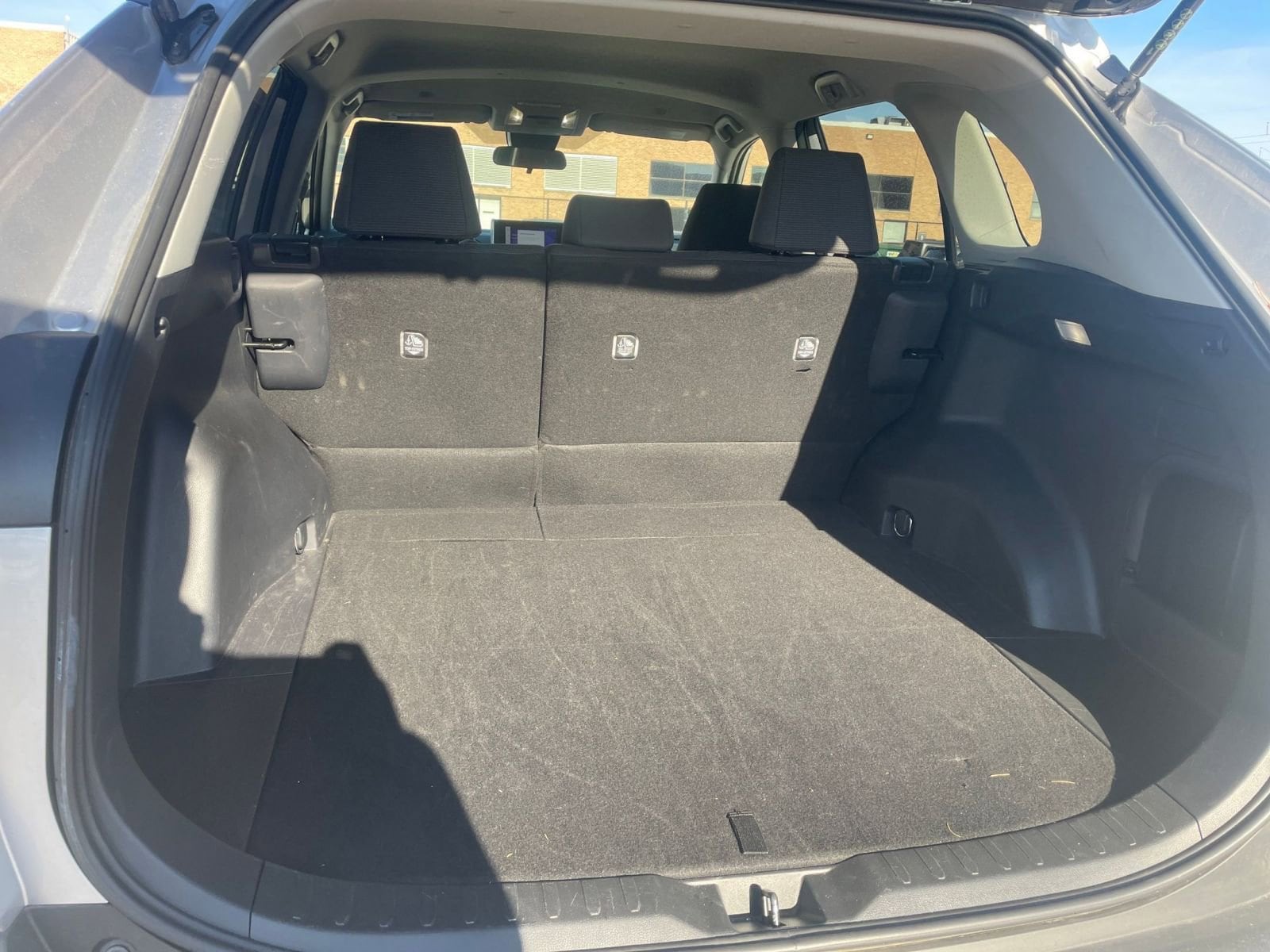 Thumbnail: 2025 Toyota RAV4 - 31