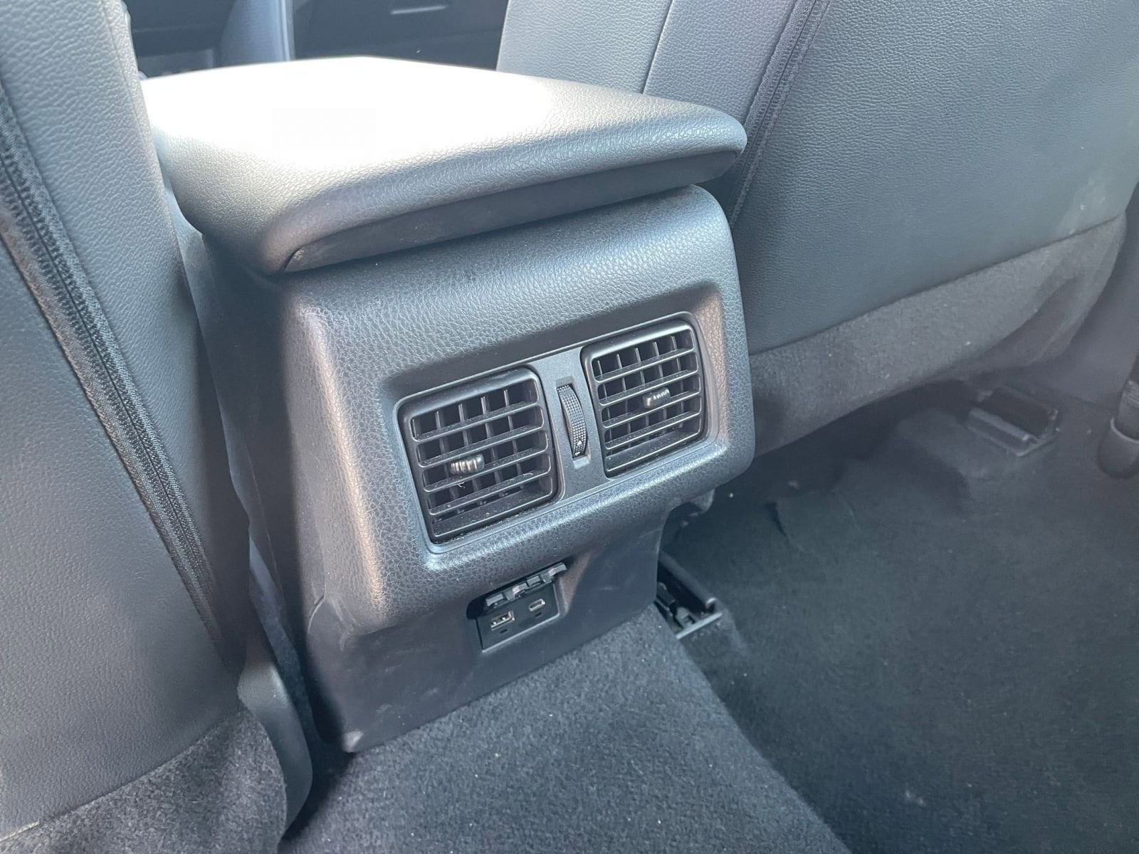 Thumbnail: 2025 Toyota Camry - 24